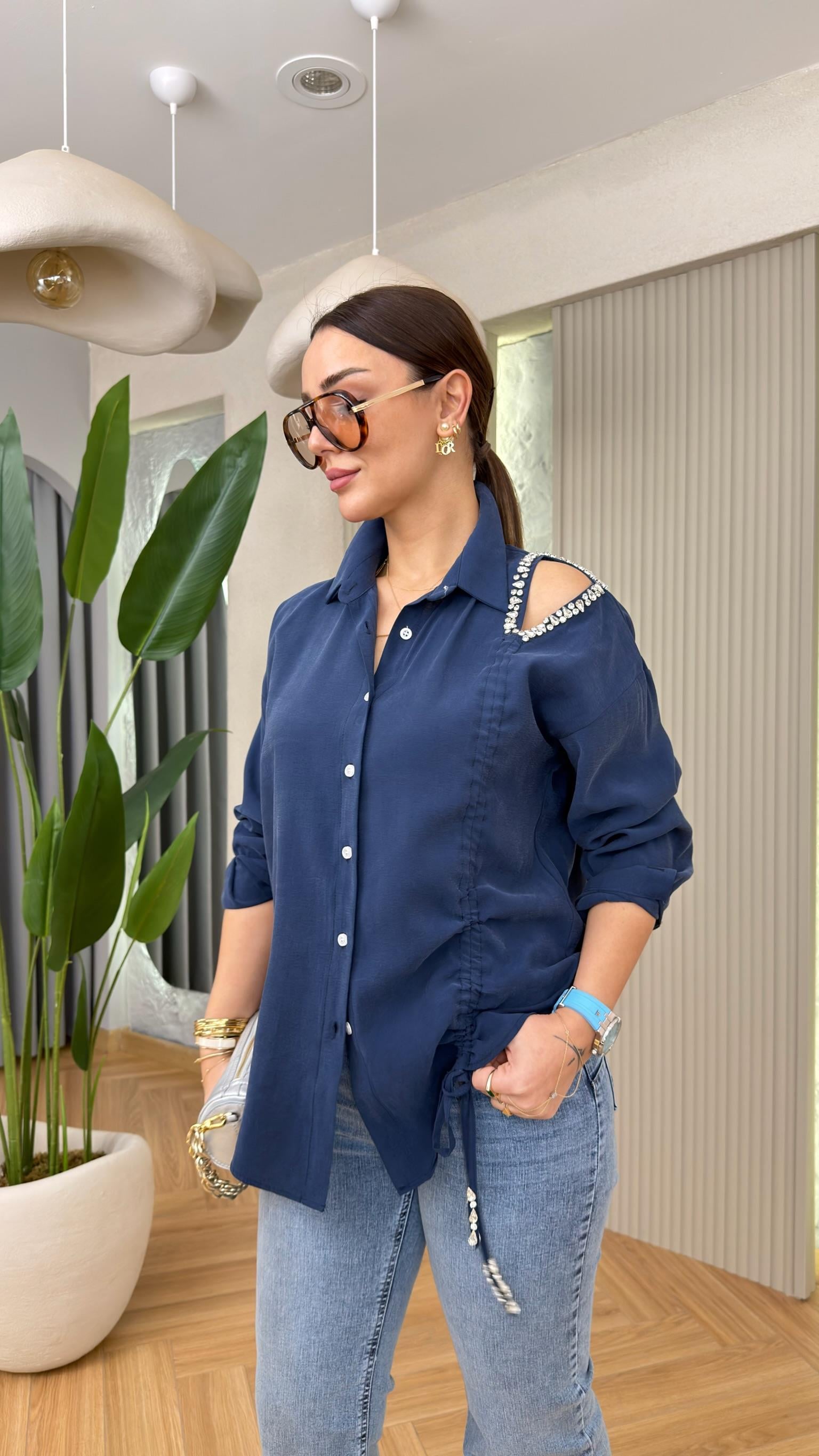 Lacivert Natha Büzgülü Taş Detay Tensel Gömlek