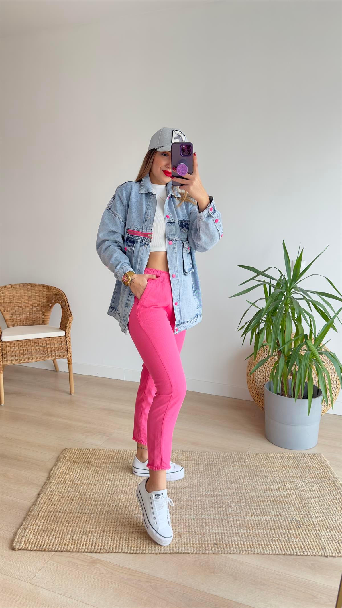 Pembe Düğmeli Kot Ceket