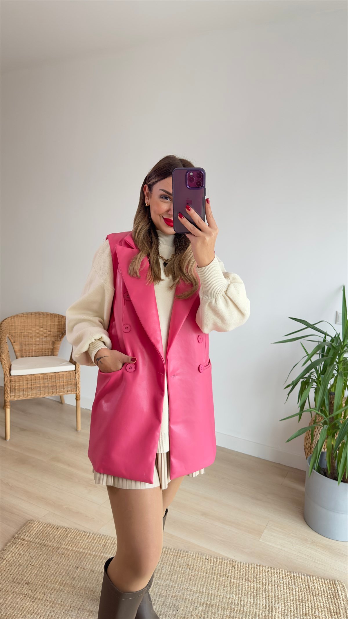 Pembe Deri Yelek