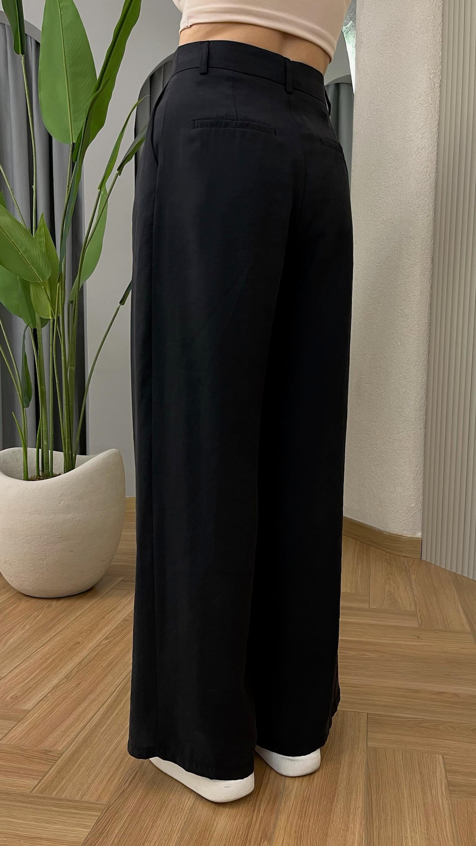 Siyah Tülna Bol Paça Tensel Pantolon