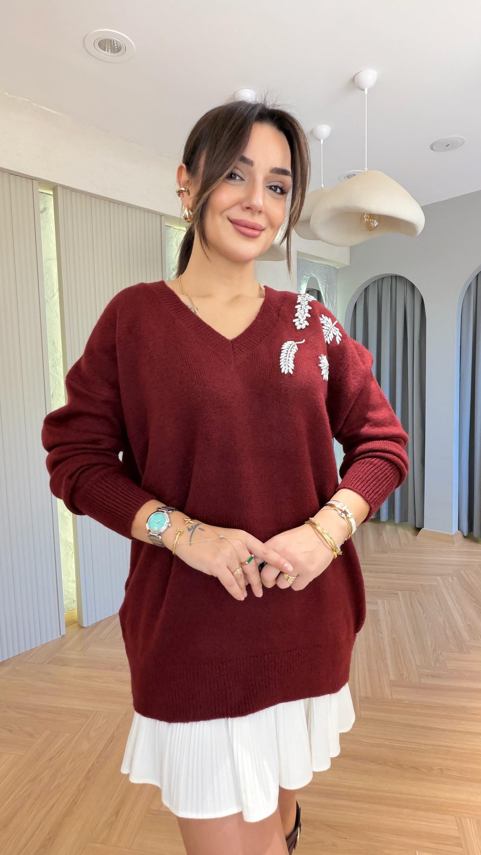 Bordo Taş Detaylı V Yaka Kazak