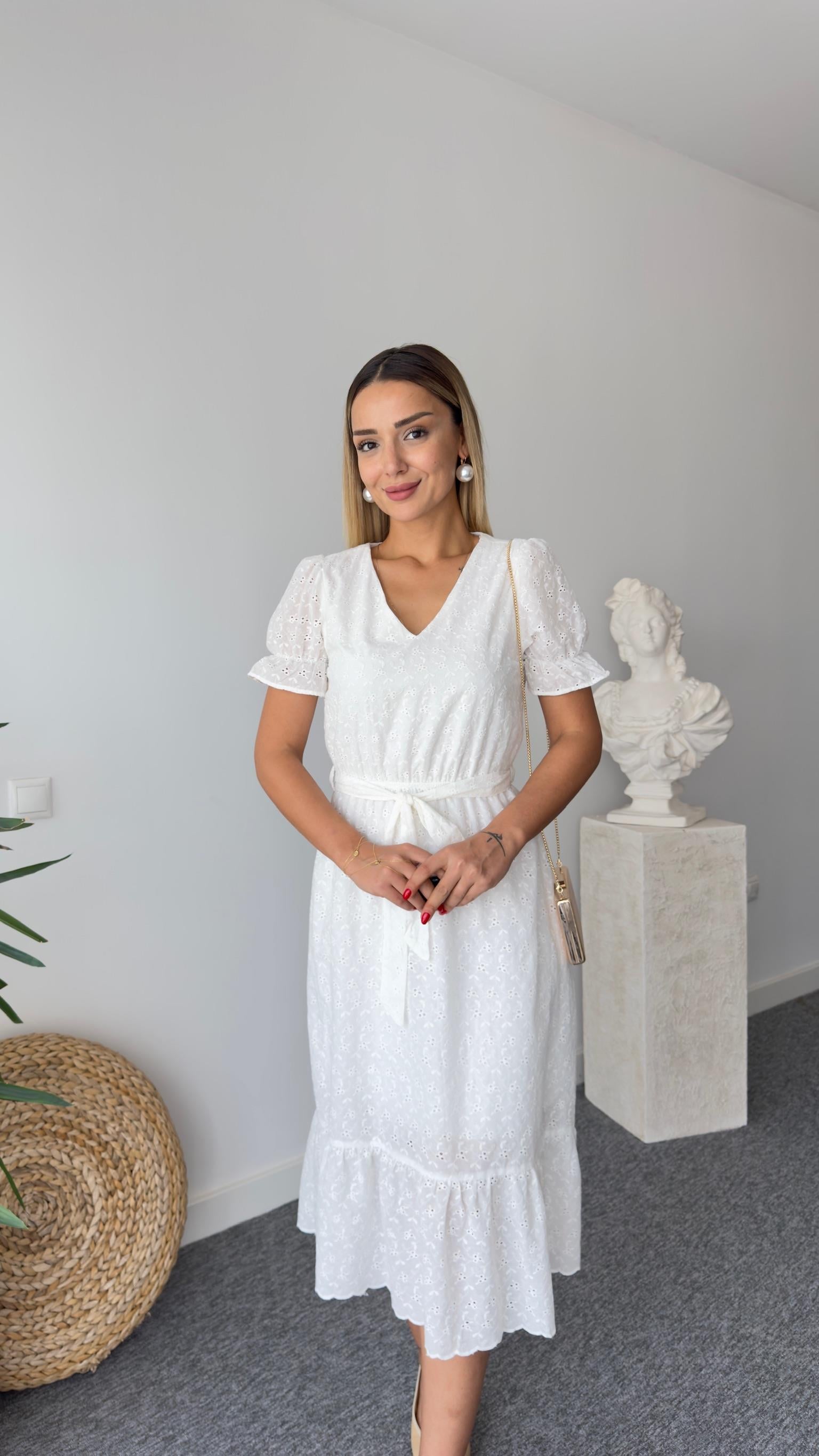 Lirose V Yaka Kuşaklı Beyaz Fisto Elbise 