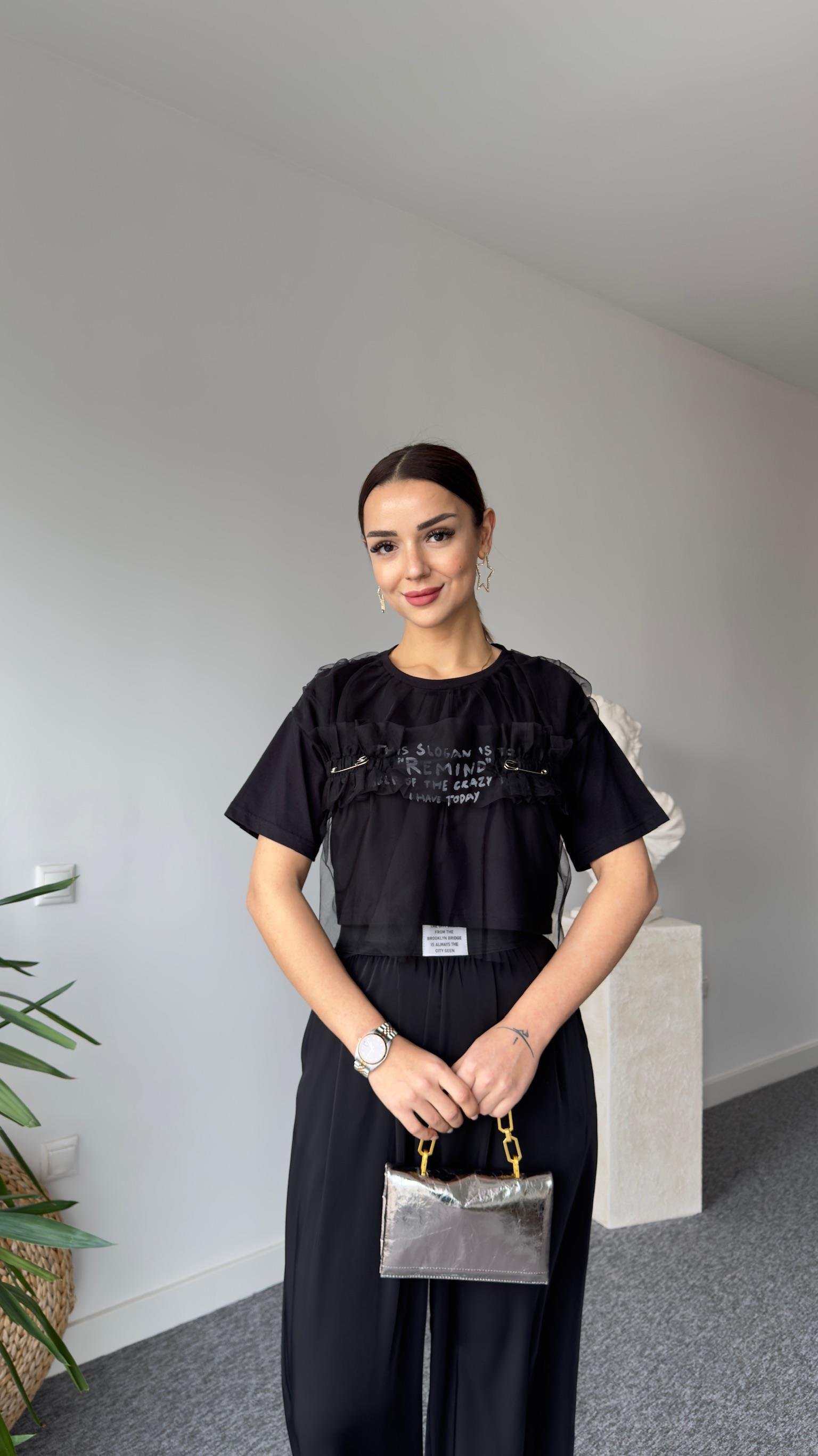 Tül Ve Aksesuar Detaylı Siyah Tshirt