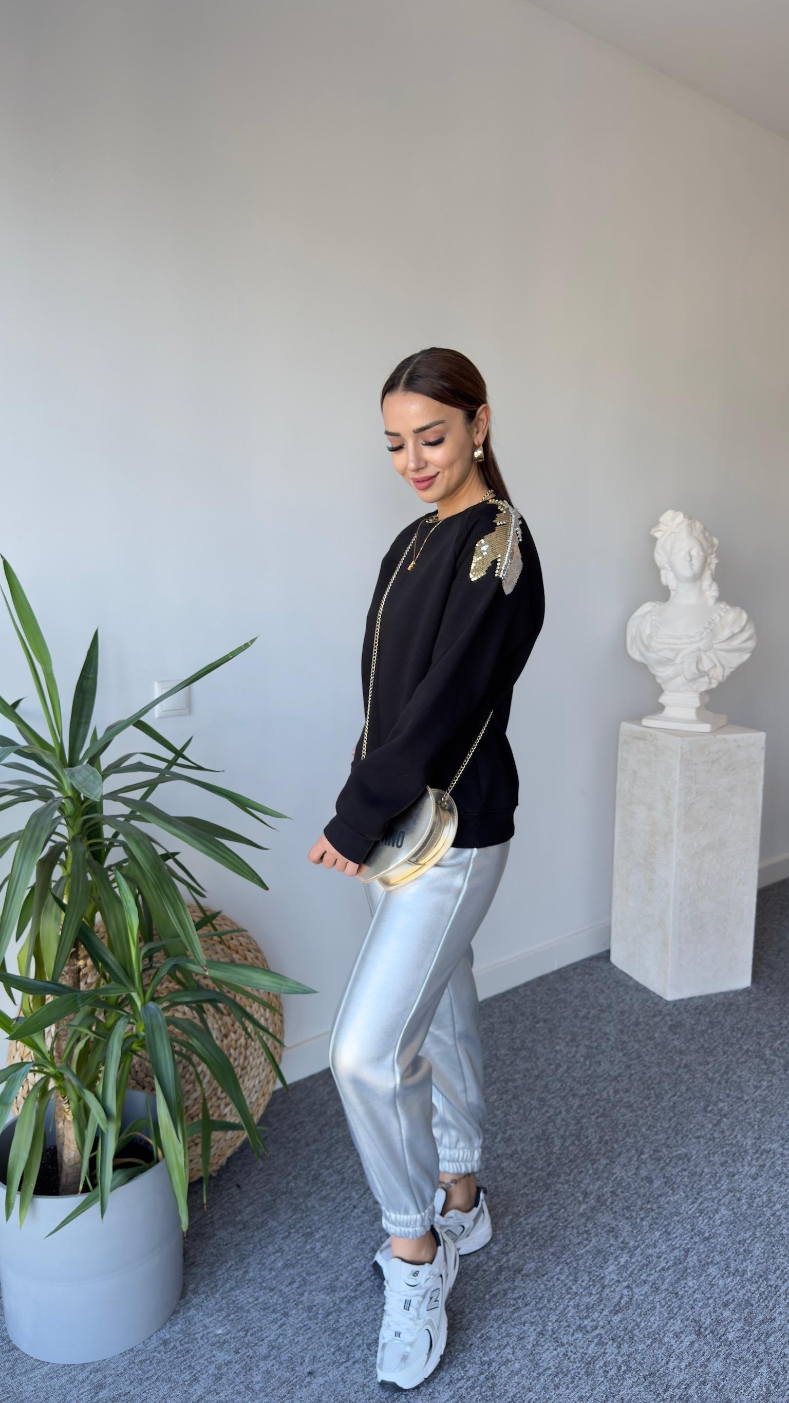 Gess Omuzları Taş Detay Siyah Sweat
