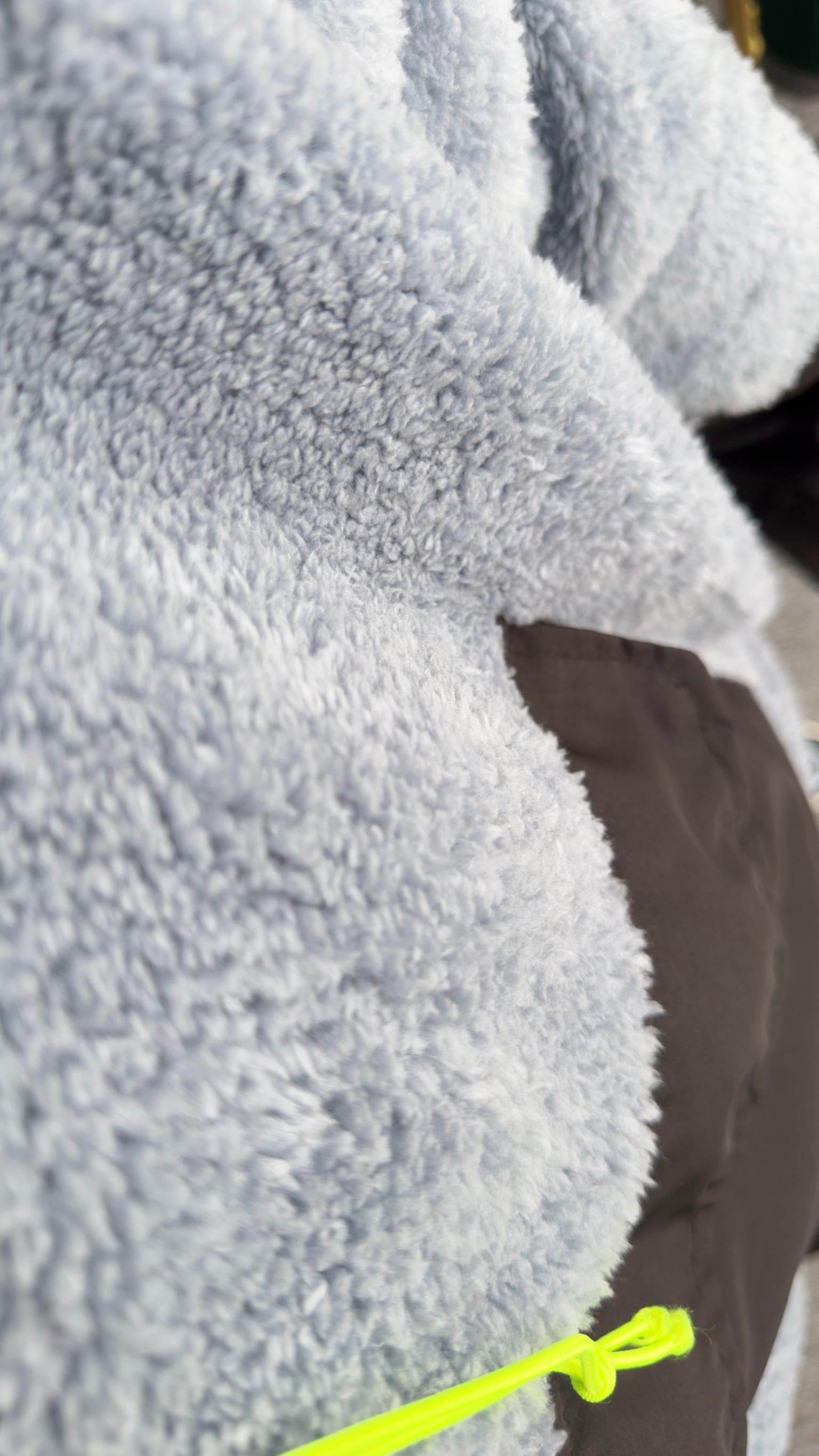 Kanguru Cep Detaylı Peluş Sweat