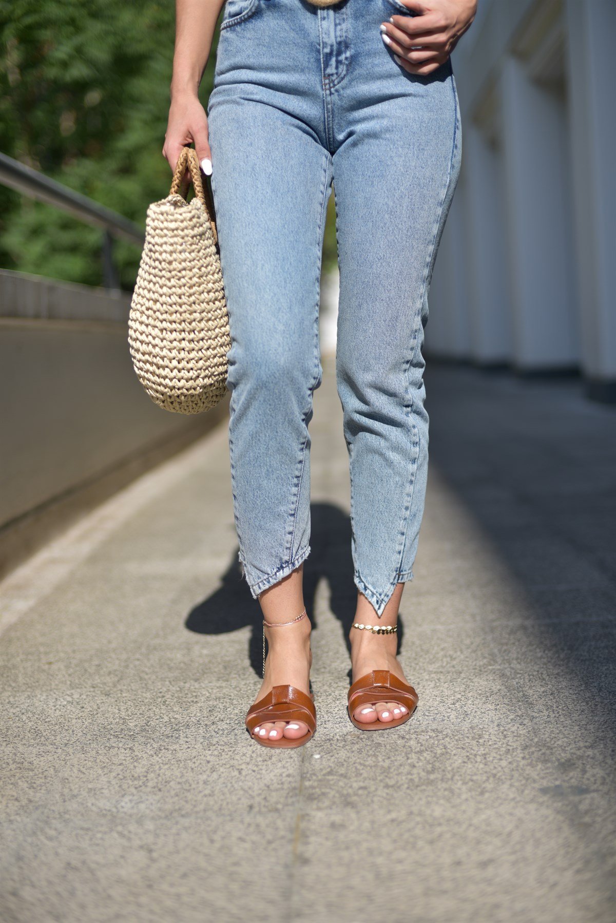 Paça Detaylı Mom Jean