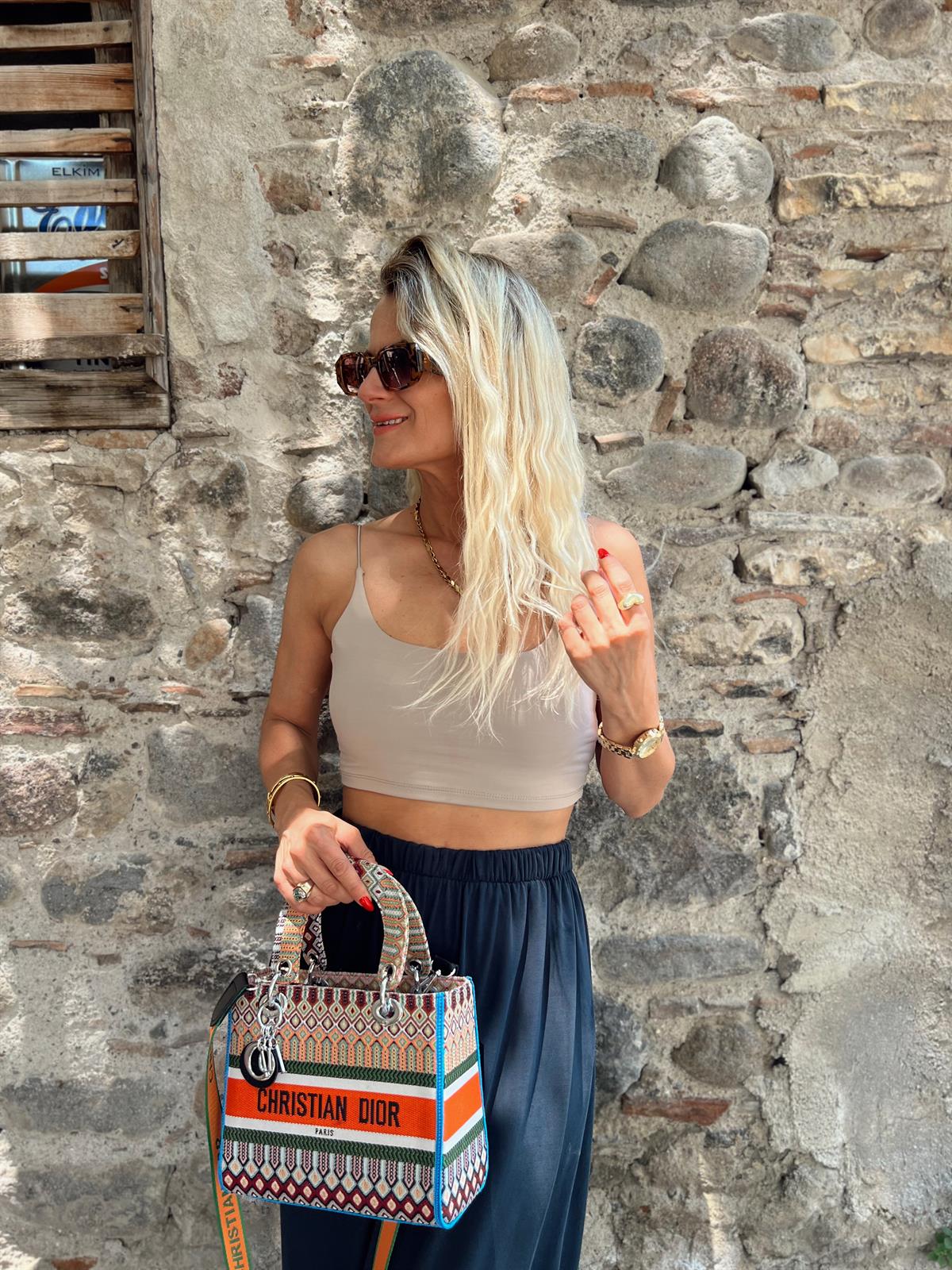 Nişantaşı Butik ASKI DETAY CROP BEJ