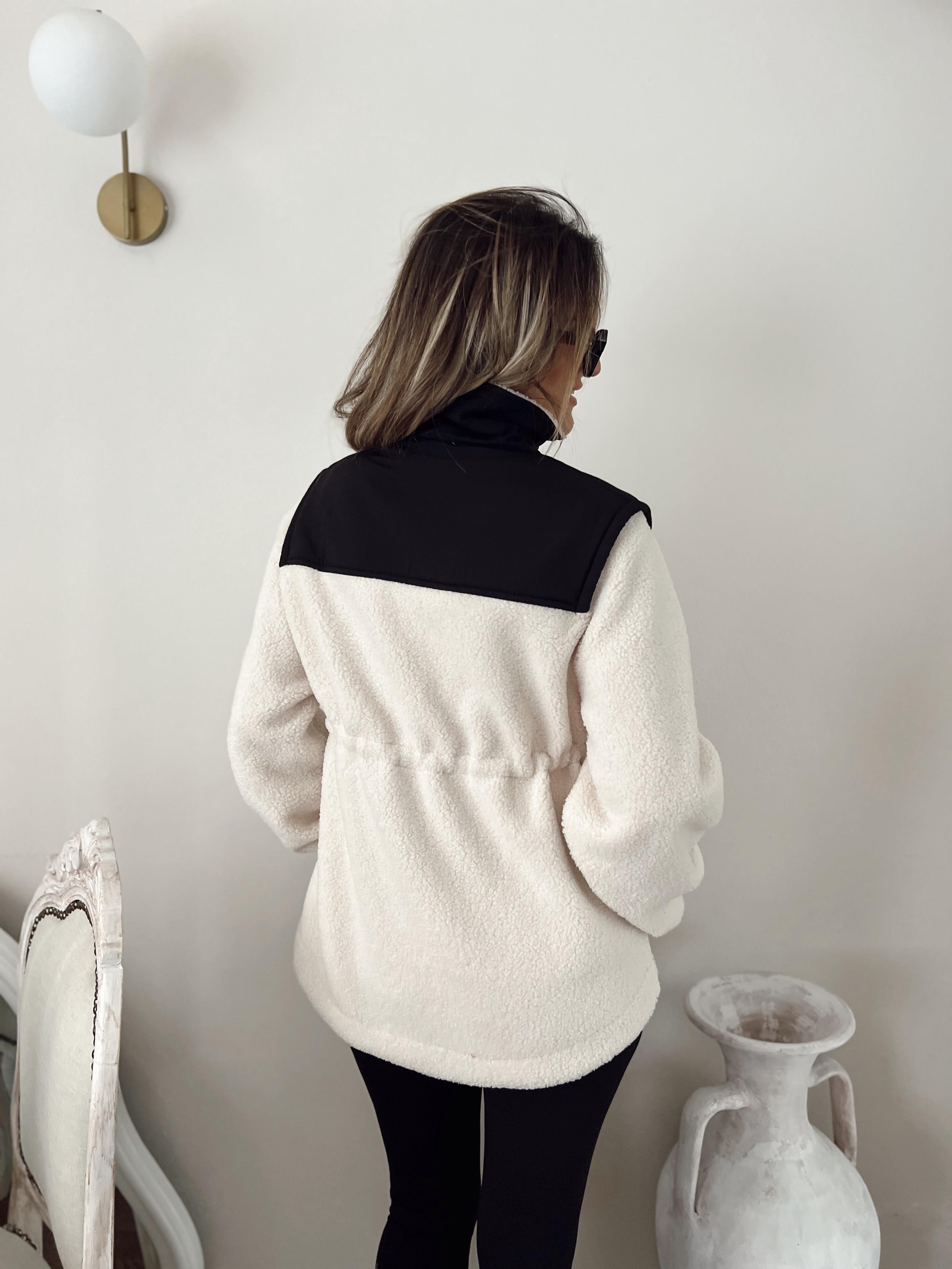 Nişantaşı Butik BEL BÜZGÜ DETAY TERMAL TEDDY CEKET