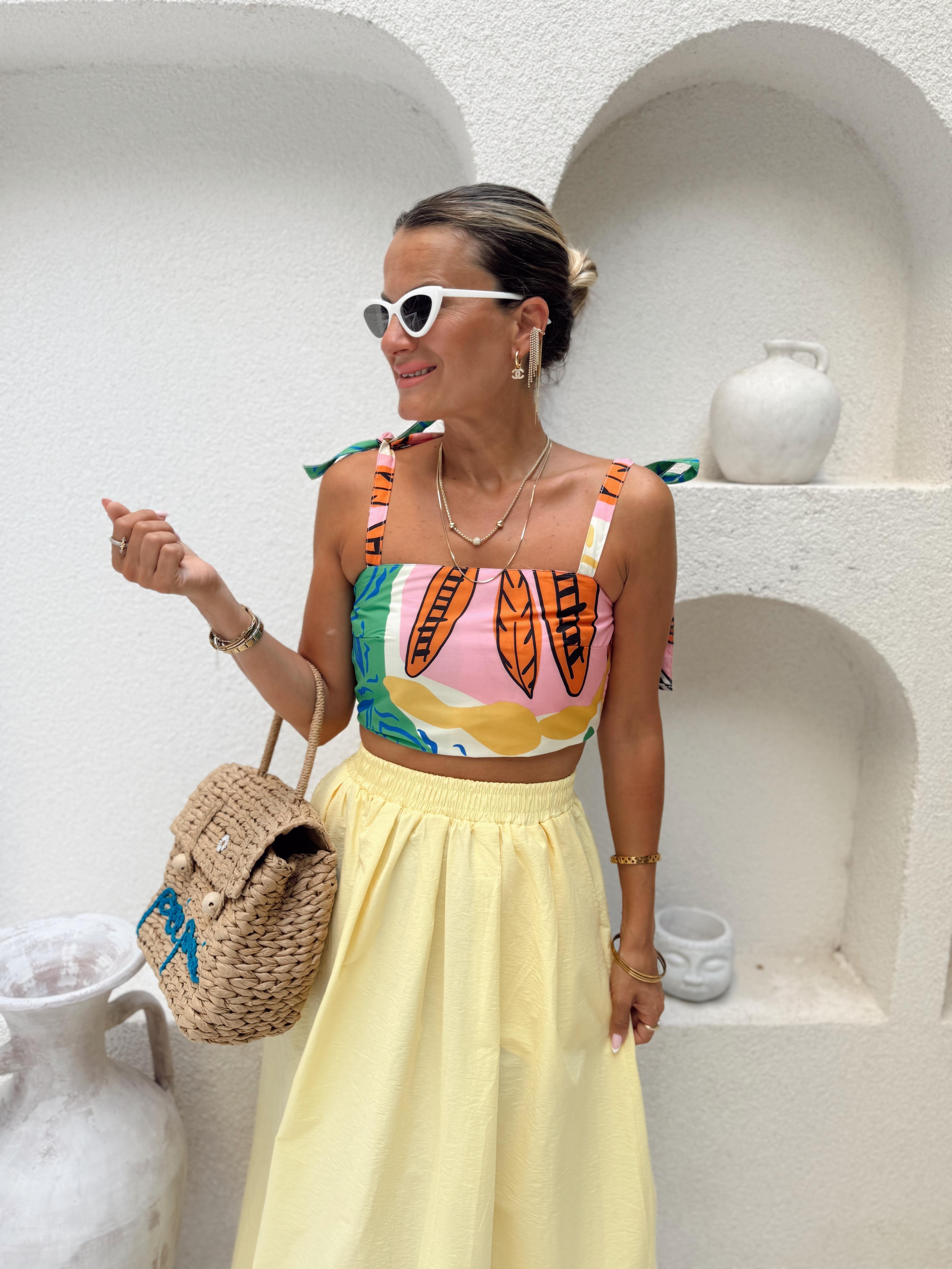 Nişantaşı Butik ÇOK RENK DESENLİ ASKI BAĞLAMALI BLUZ 