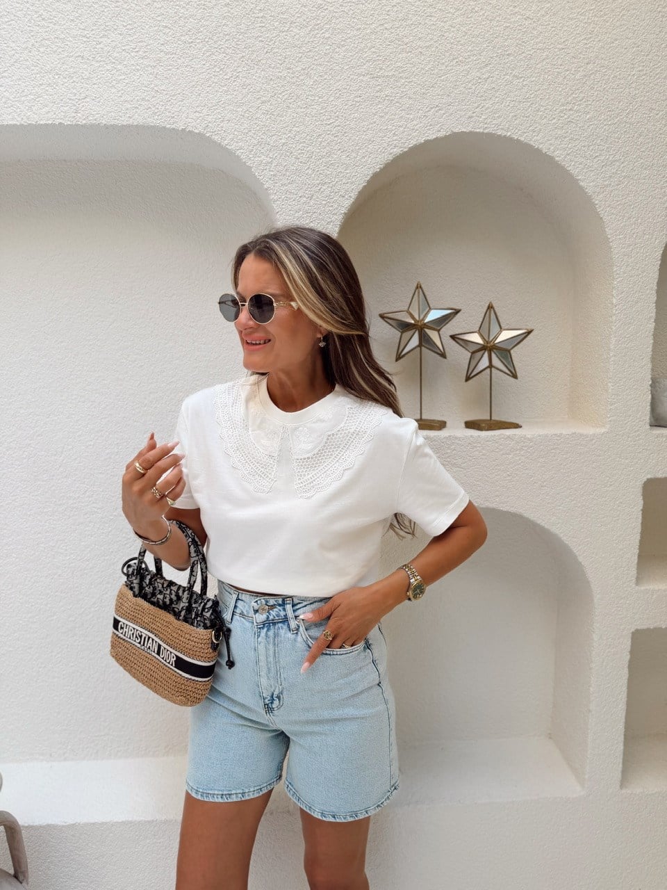 Nişantaşı Butik DANTEL YAKA DETAY TSHİRT