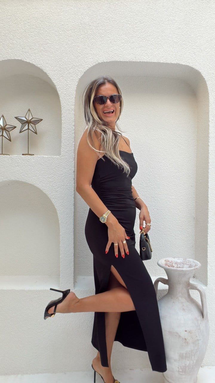 Nişantaşı Butik DRAPE DETAY YIRTMAÇLI SİYAH ELBİSE