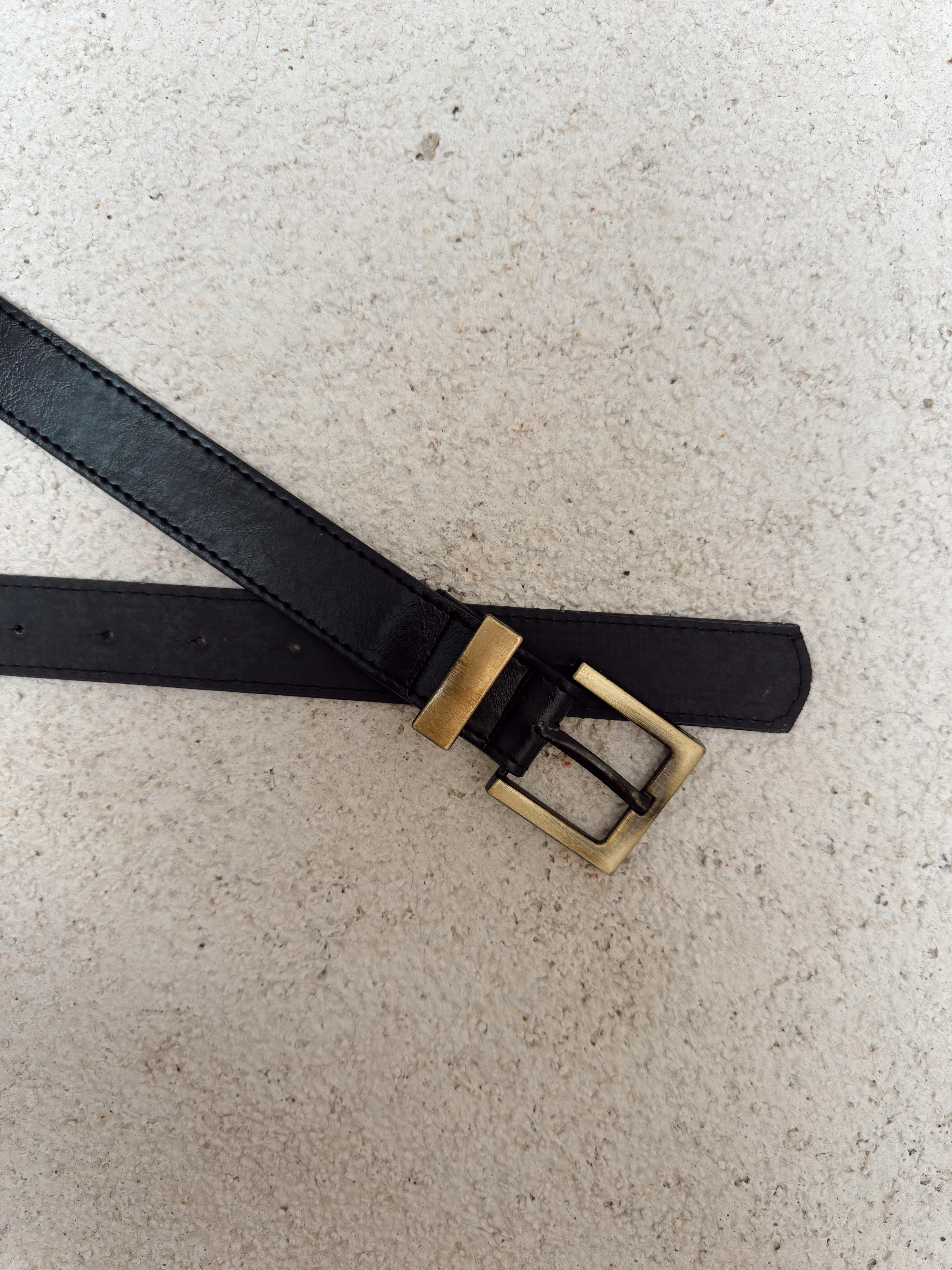 Nişantaşı Butik ESKİTME KARE TOKA SİYAH KEMER