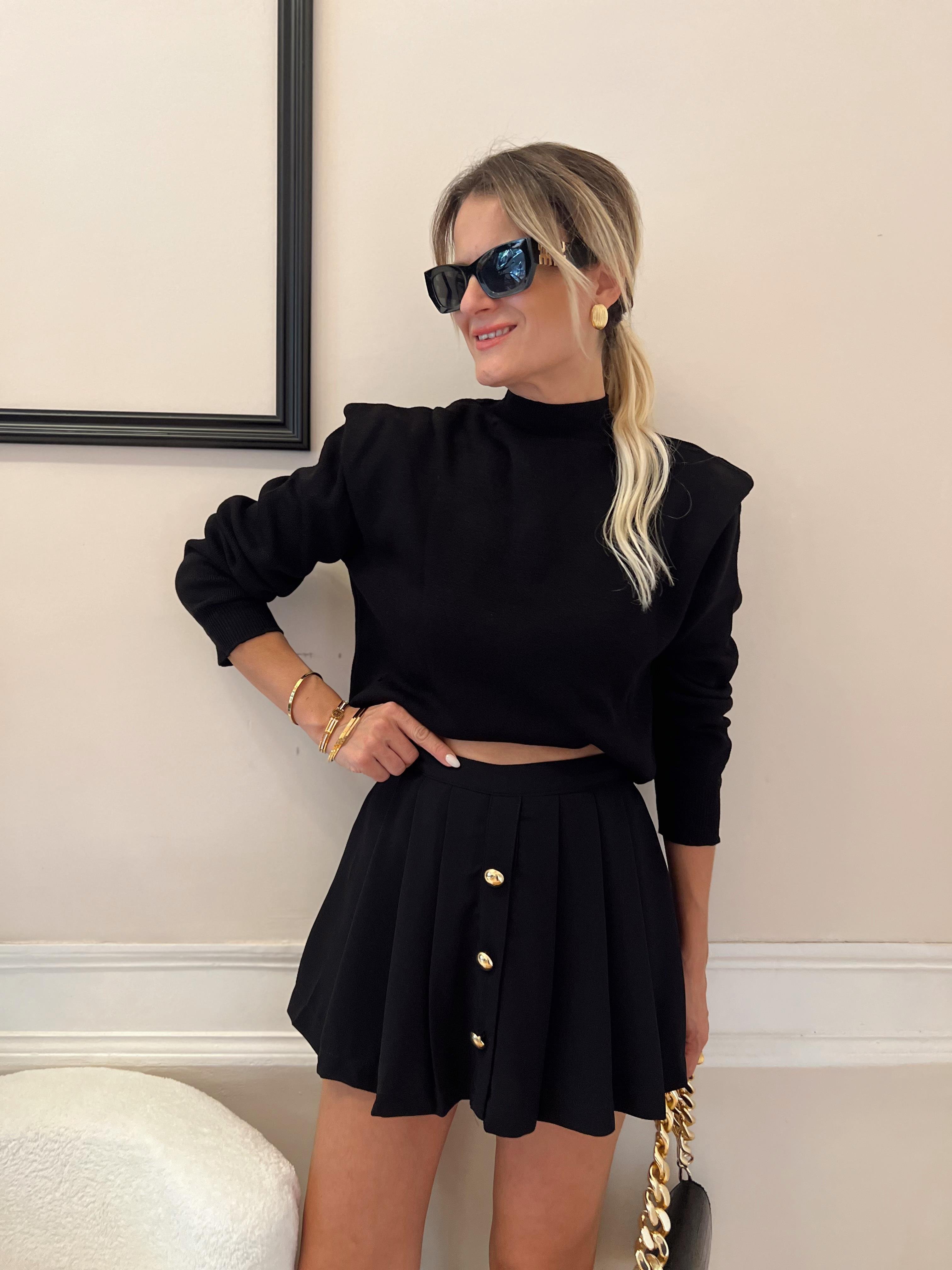 Nişantaşı Butik GOLD DÜĞMELİ PİLİSE DETAY ŞORT ETEK