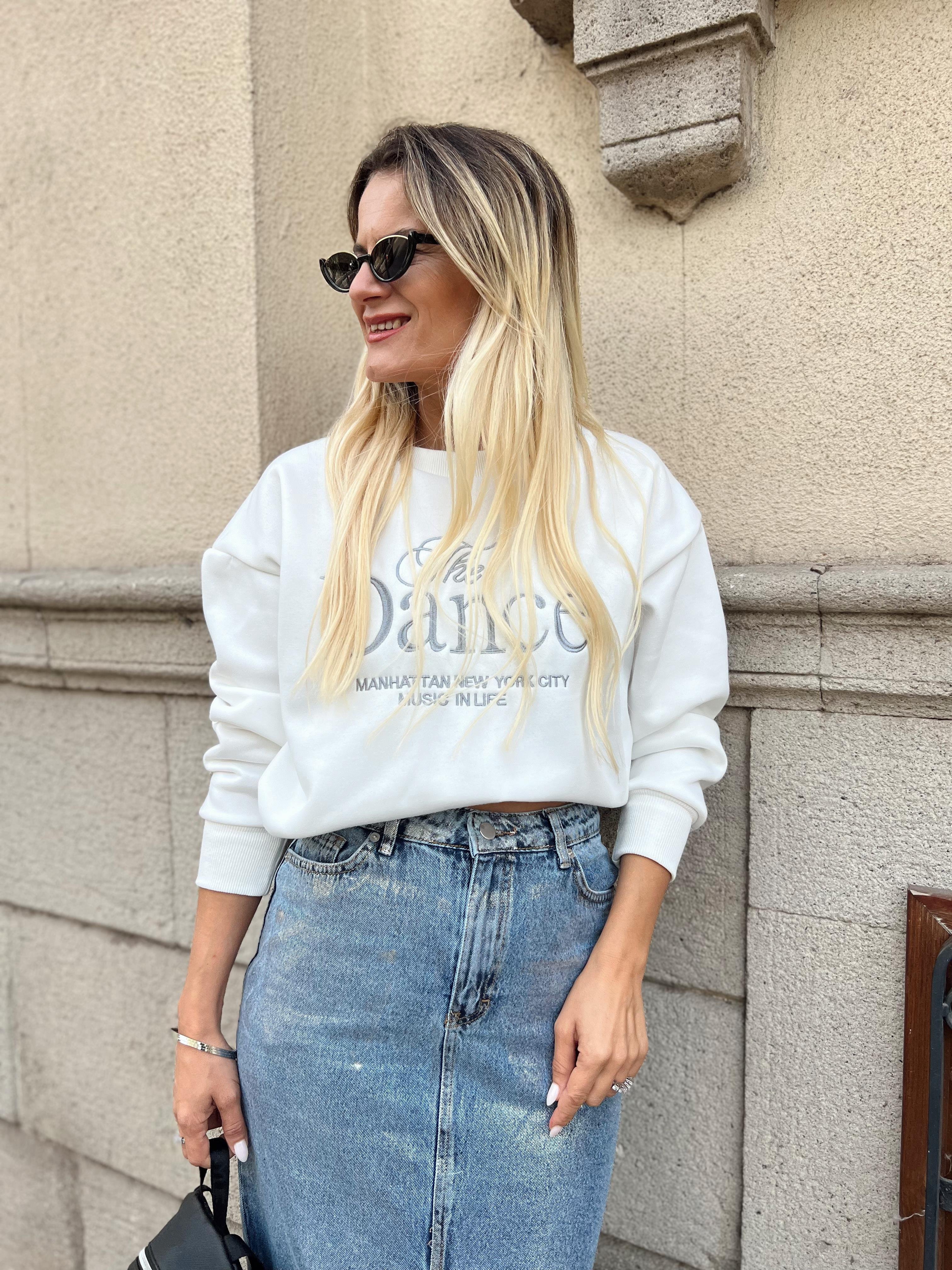 Nişantaşı Butik GÜMÜŞ NAKIŞLI BEYAZ SWEATSHİRT