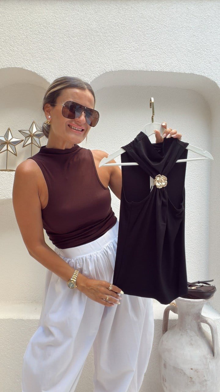 Nişantaşı Butik HALTER YAKA AKSESUARLI BLUZ SİYAH