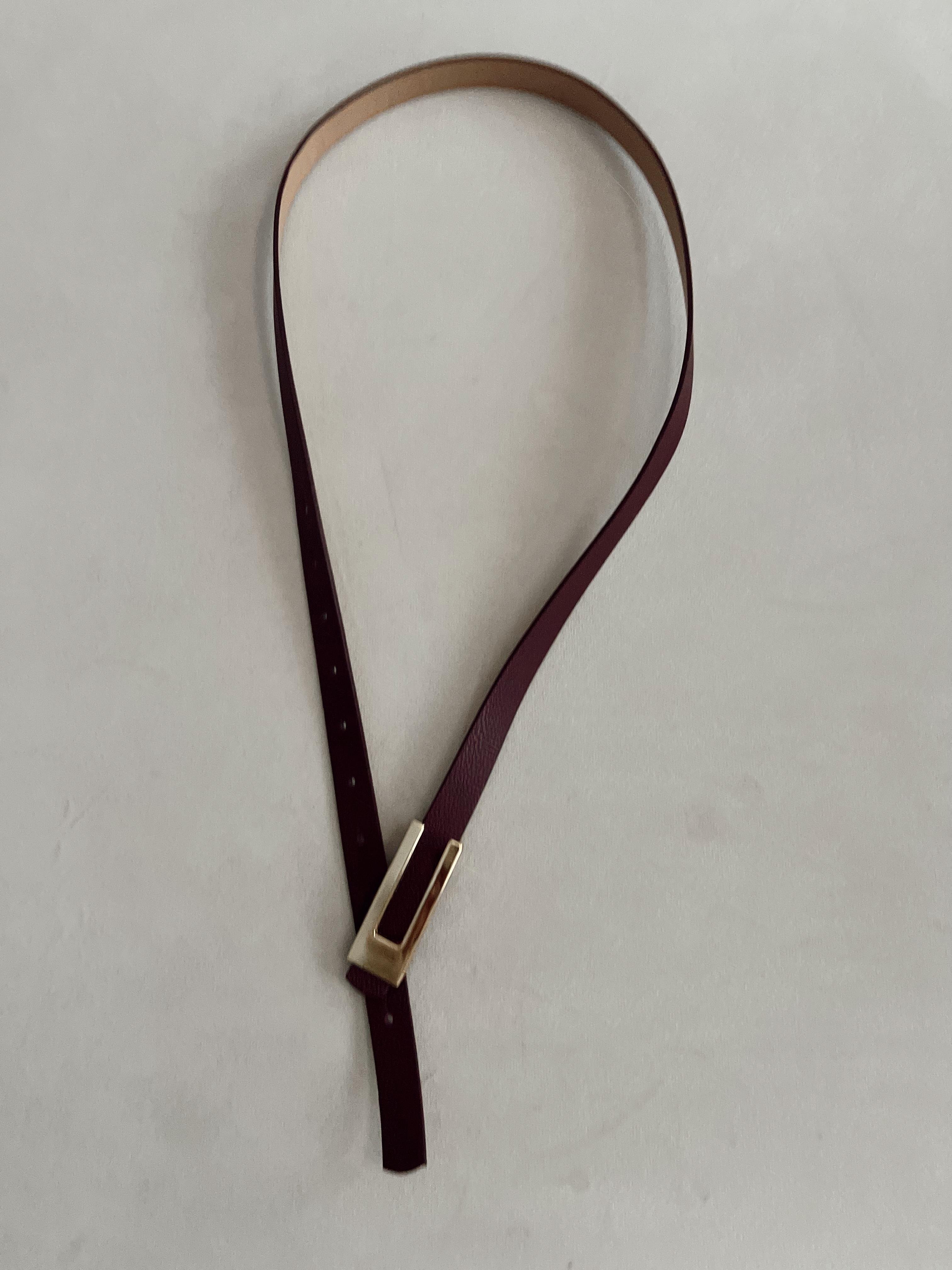 Nişantaşı Butik İNCE KARE  GOLD TOKA KEMER BORDO