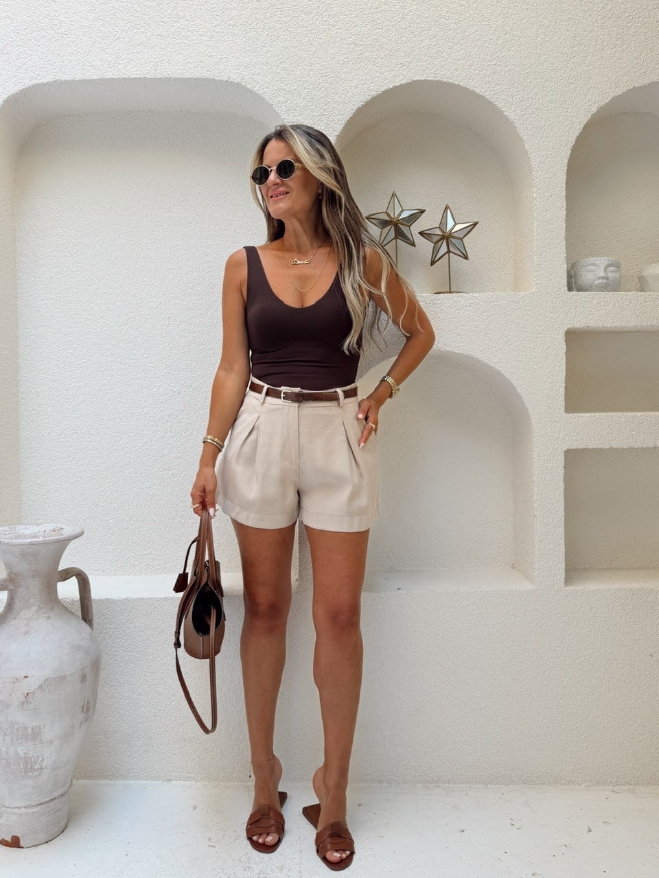 Nişantaşı Butik KAHVE KEMERLİ TAŞ TEK PİLE TENSEL ŞORT