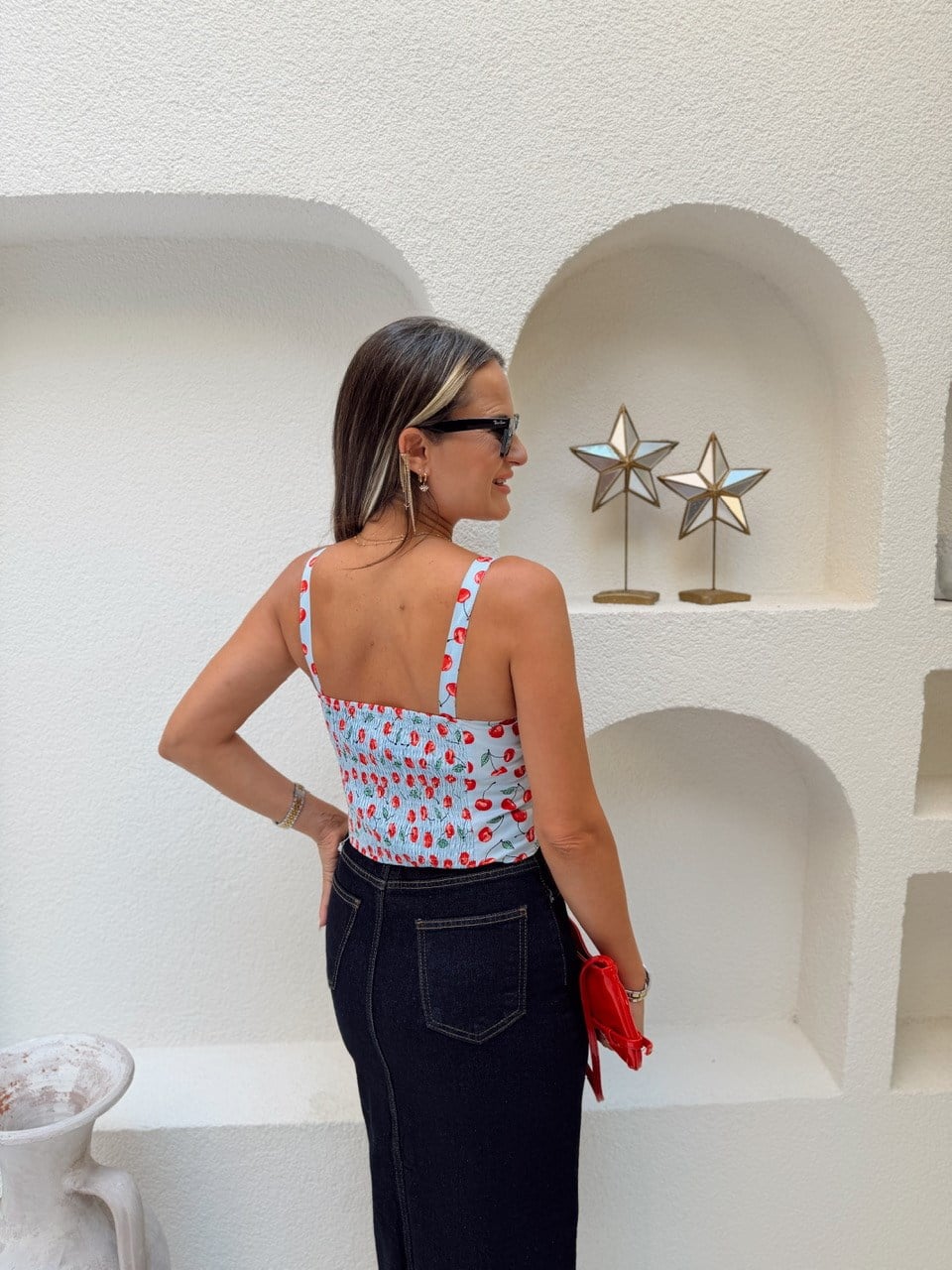 Nişantaşı Butik KİRAZ DESEN KORSAJ DETAY ASKILI BLUZ 