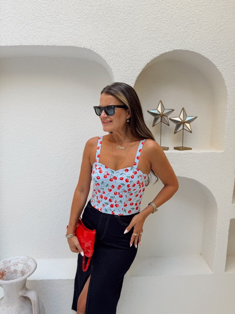 Nişantaşı Butik KİRAZ DESEN KORSAJ DETAY ASKILI BLUZ 