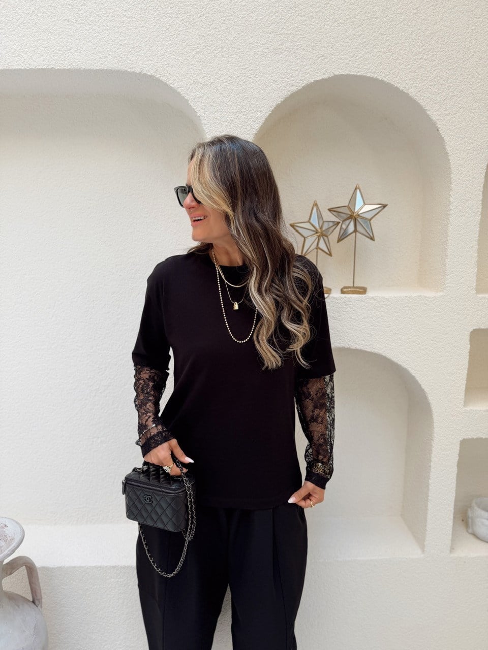 Nişantaşı Butik KOL DANTEL DETAY BASİC BLUZ SİYAH