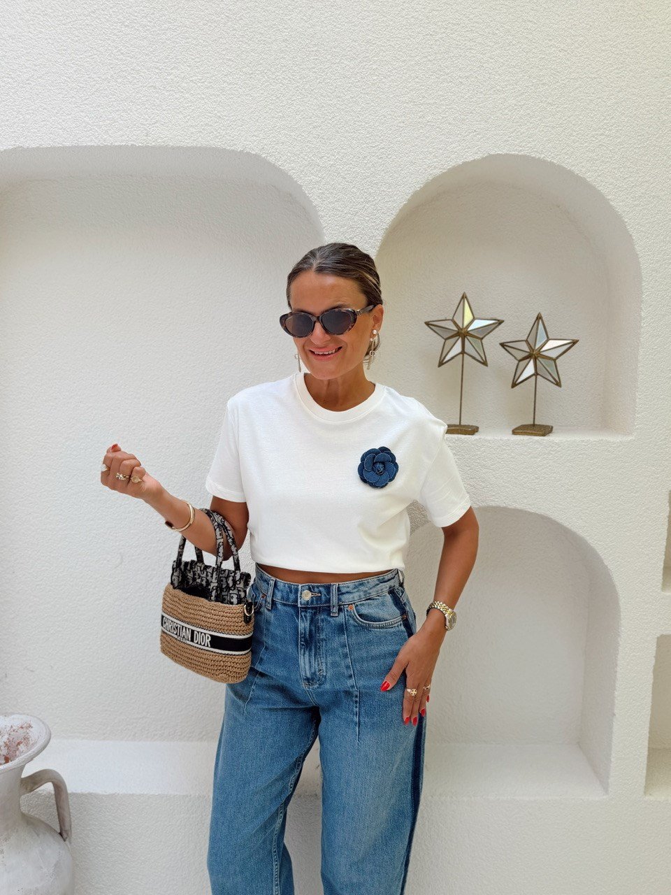 Nişantaşı Butik KONTRAST BROŞ DETAY TSHİRT