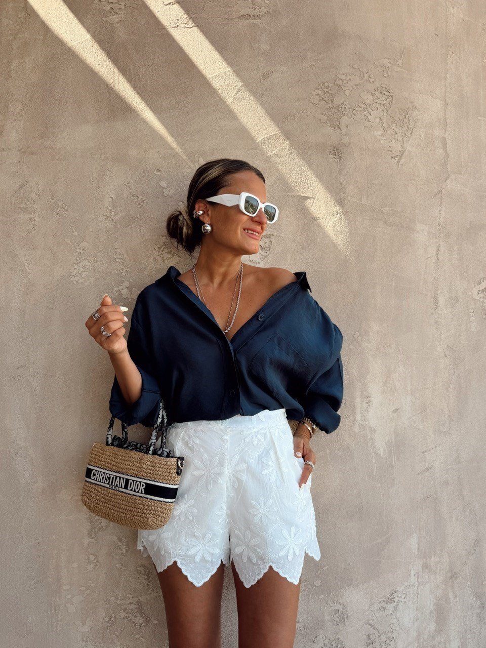 Nişantaşı Butik Nakışlı beyaz şort 