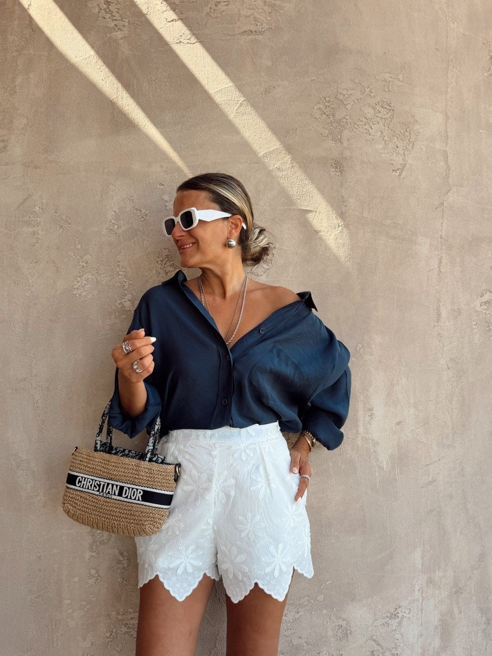 Nişantaşı Butik Nakışlı beyaz şort 