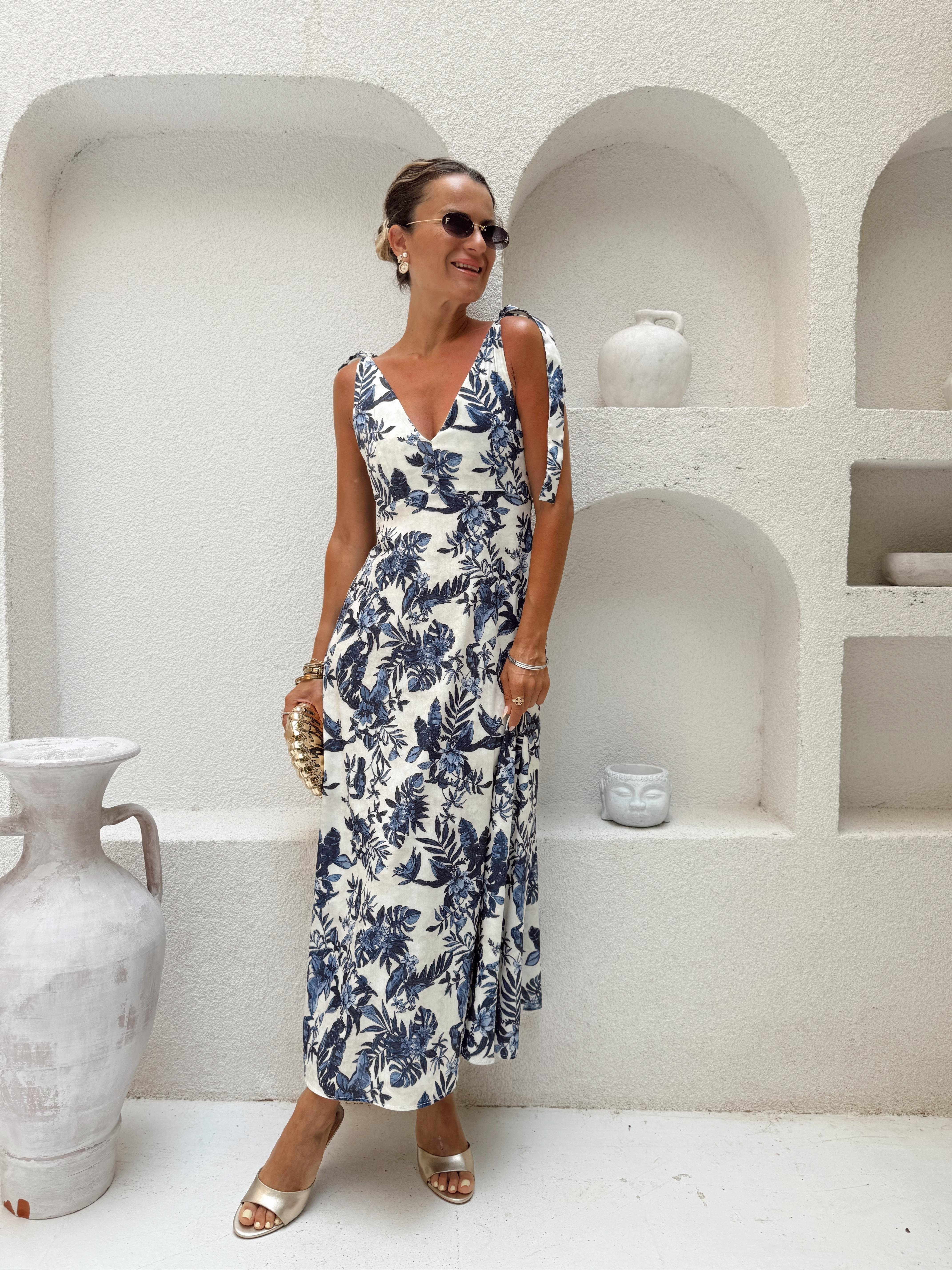 Nişantaşı Butik OMUZ BAGLAMALI V YAKA ÇİÇEK DESEN ELBİSE