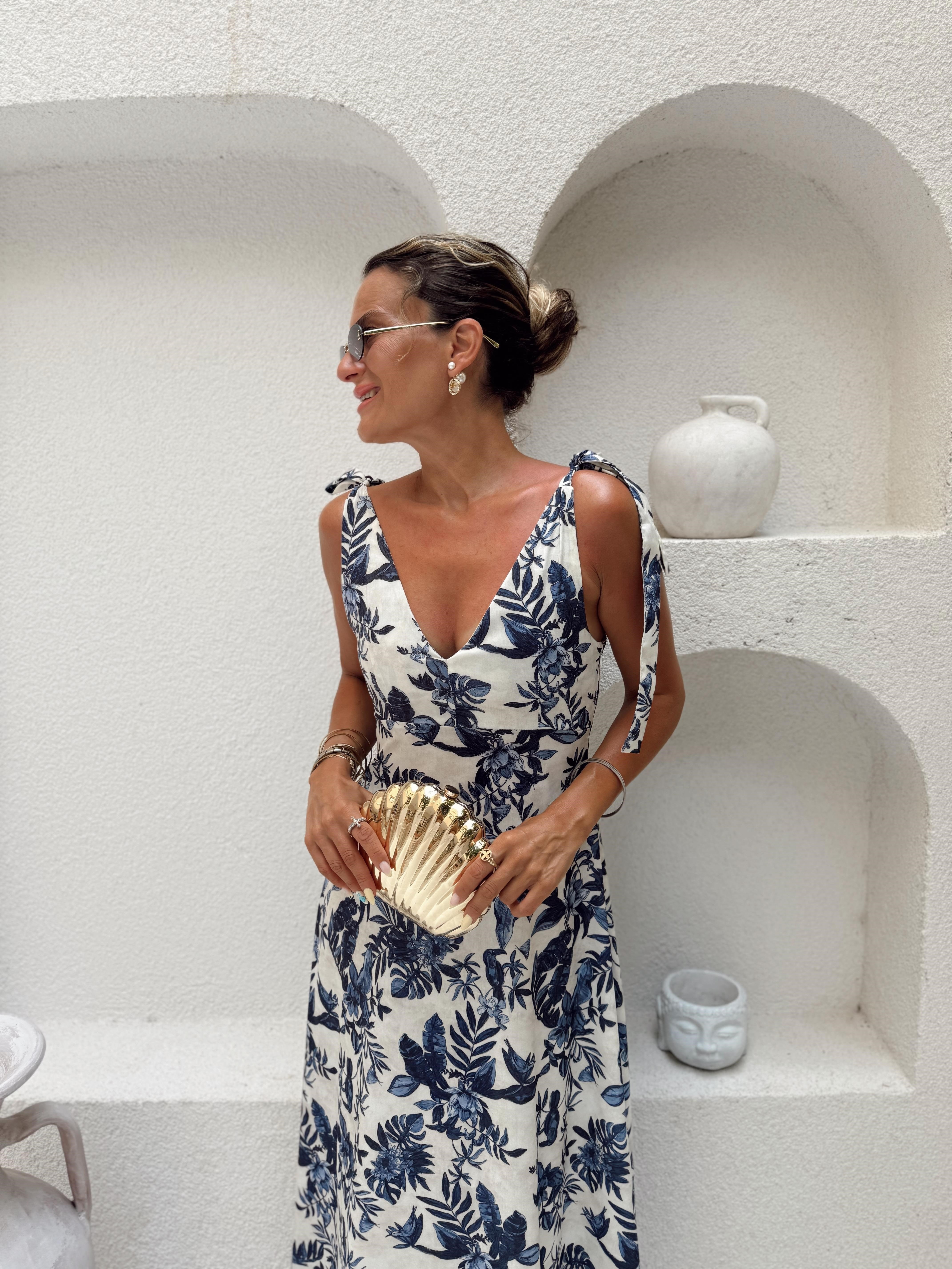 Nişantaşı Butik OMUZ BAGLAMALI V YAKA ÇİÇEK DESEN ELBİSE