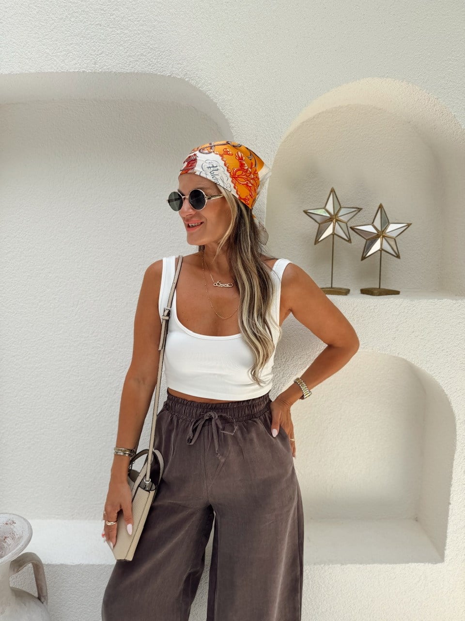 Nişantaşı Butik ÖN ARKA U YAKA BASİC CROP BEYAZ