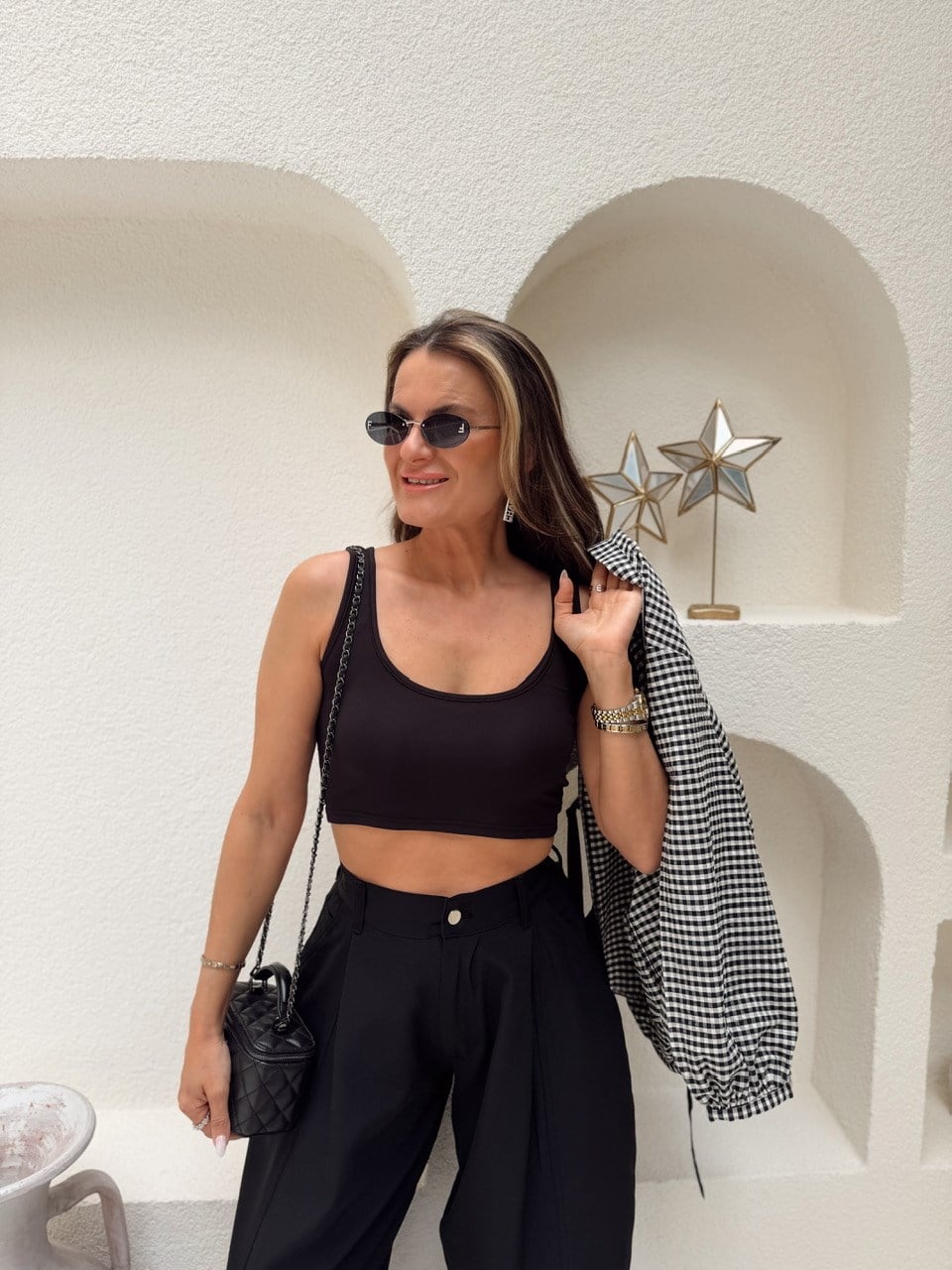 Nişantaşı Butik ÖN ARKA U YAKA BASİC CROP SİYAH