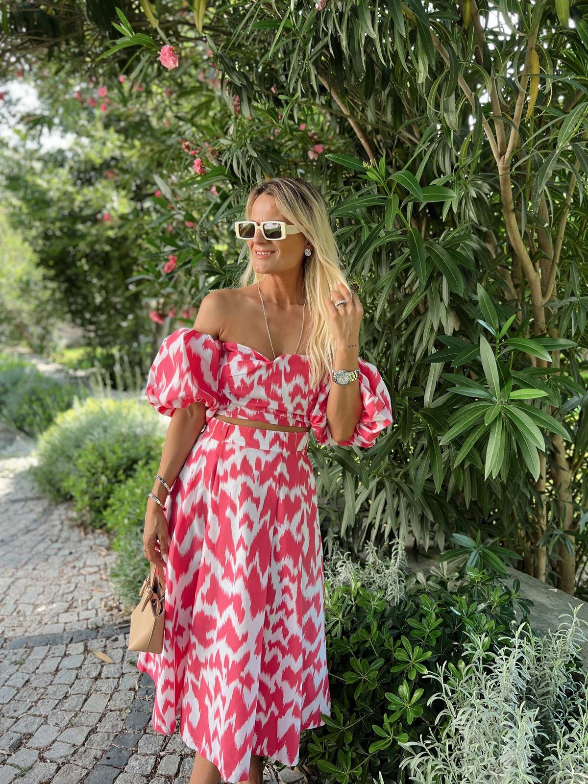 Nişantaşı Butik PEMBE DESENLİ ETEK CROP TAKIM