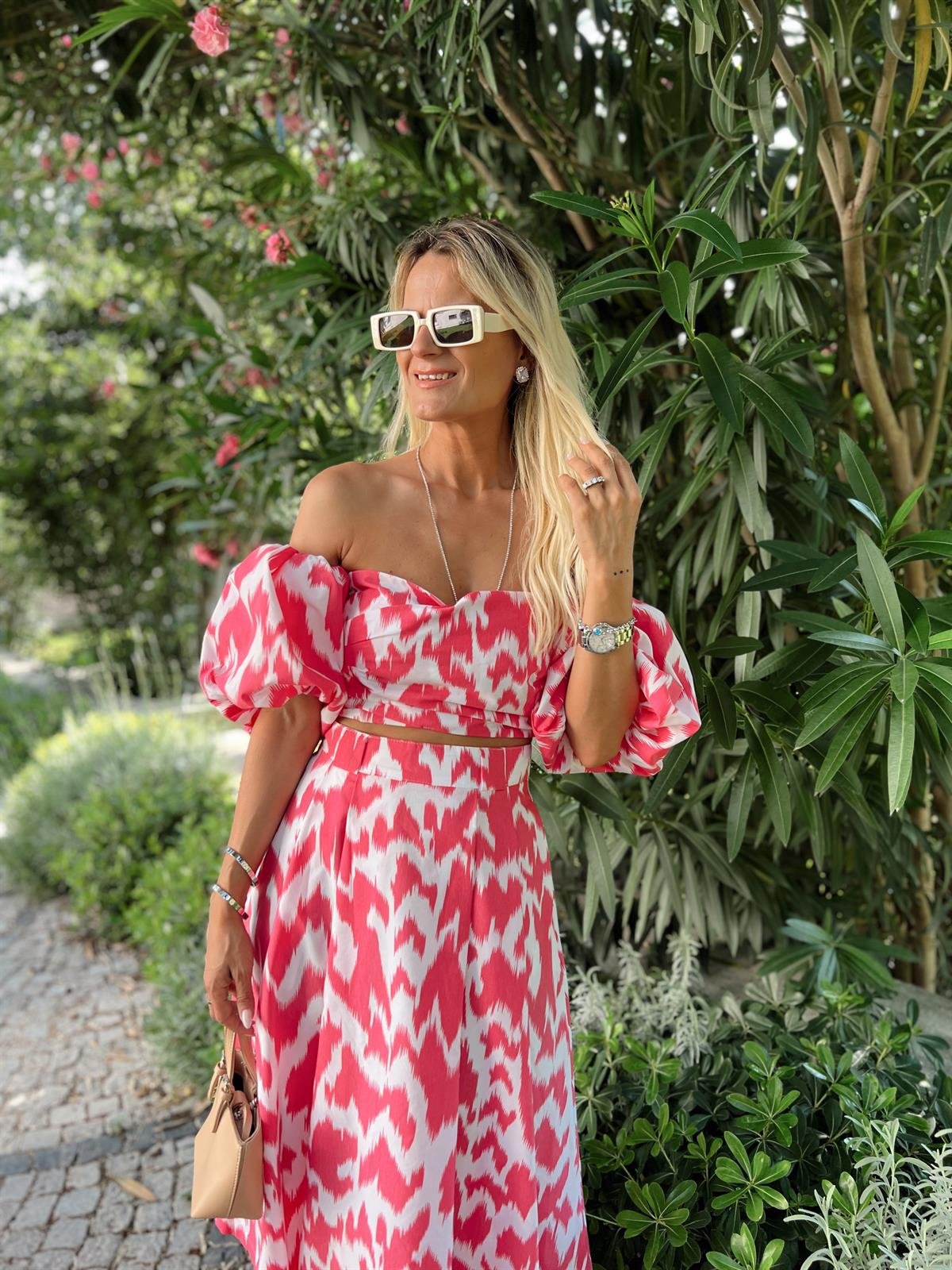 Nişantaşı Butik PEMBE DESENLİ ETEK CROP TAKIM