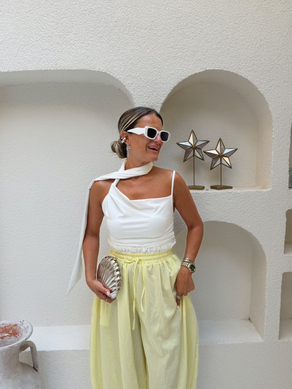 Nişantaşı Butik ŞAL VE YAKA  DETAY BEYAZ BLUZ