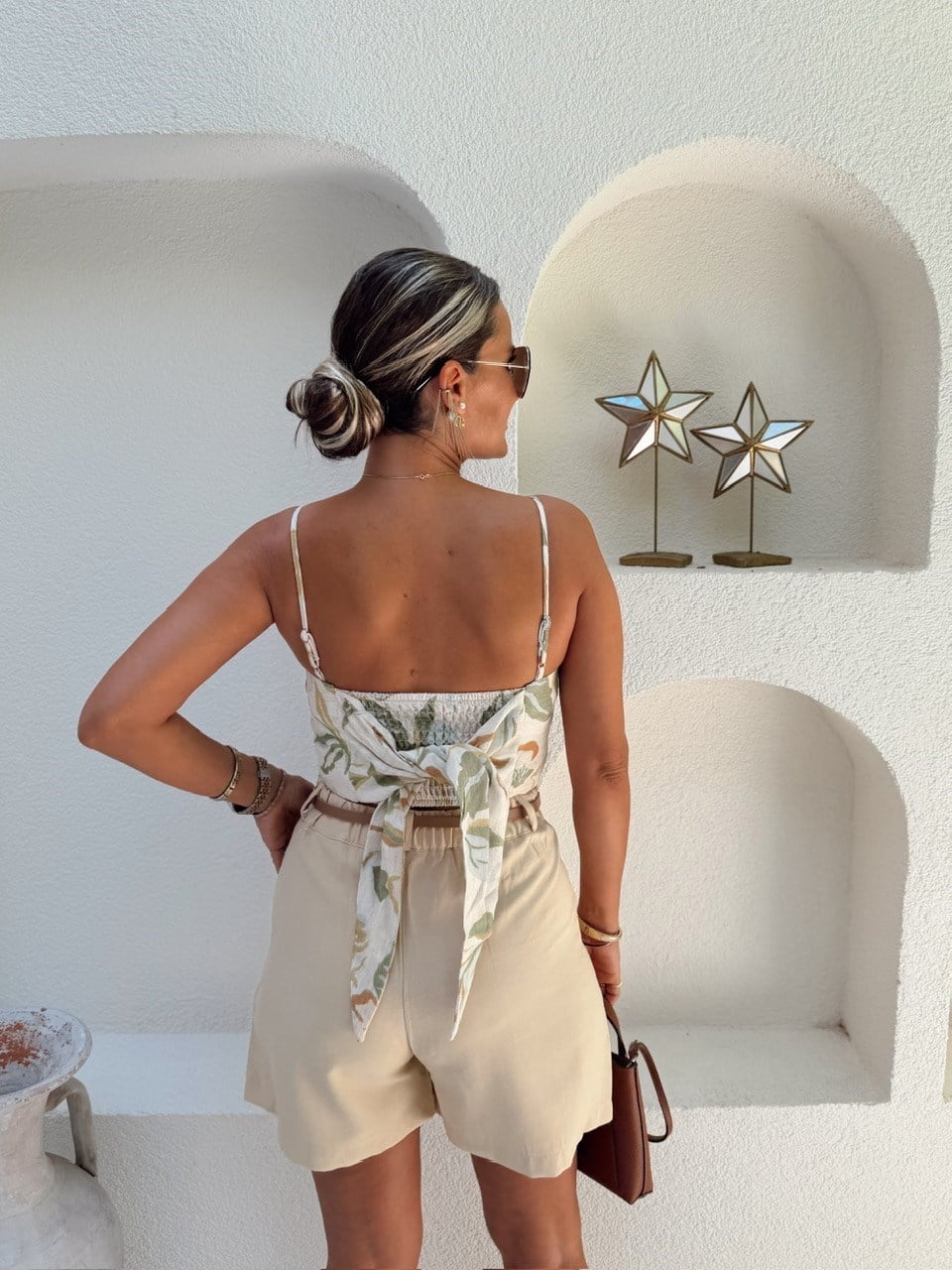Nişantaşı Butik SIRT DETAY DESENLİ KETEN CROP BLUZ 