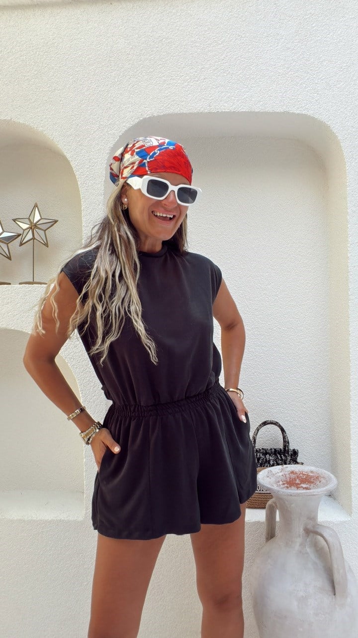 Nişantaşı Butik SIRT DETAY TENSEL ŞORT TULUM