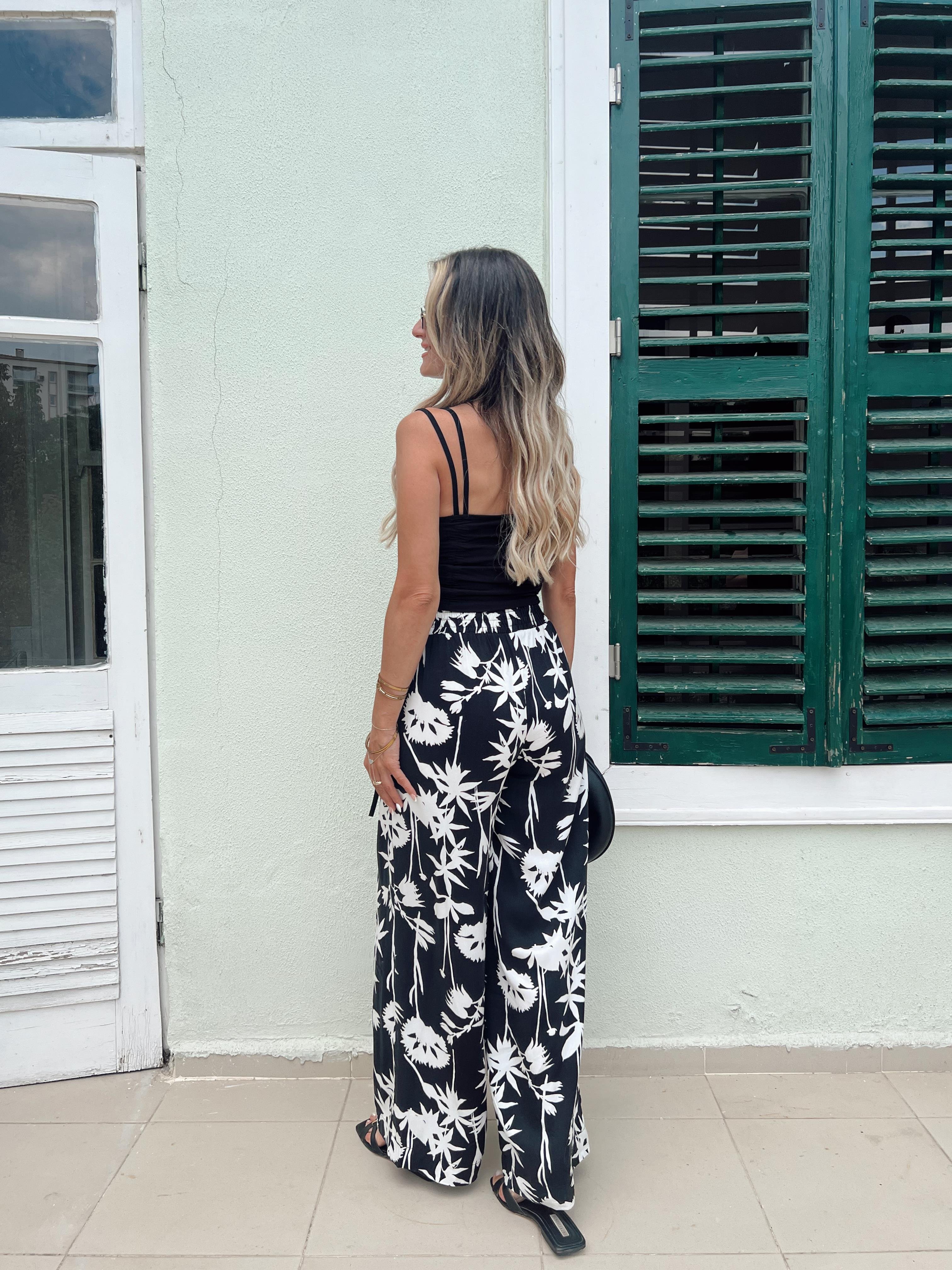 Nişantaşı Butik SİYAH BEYAZ DESENLİ BOL PAÇA PANTOLON