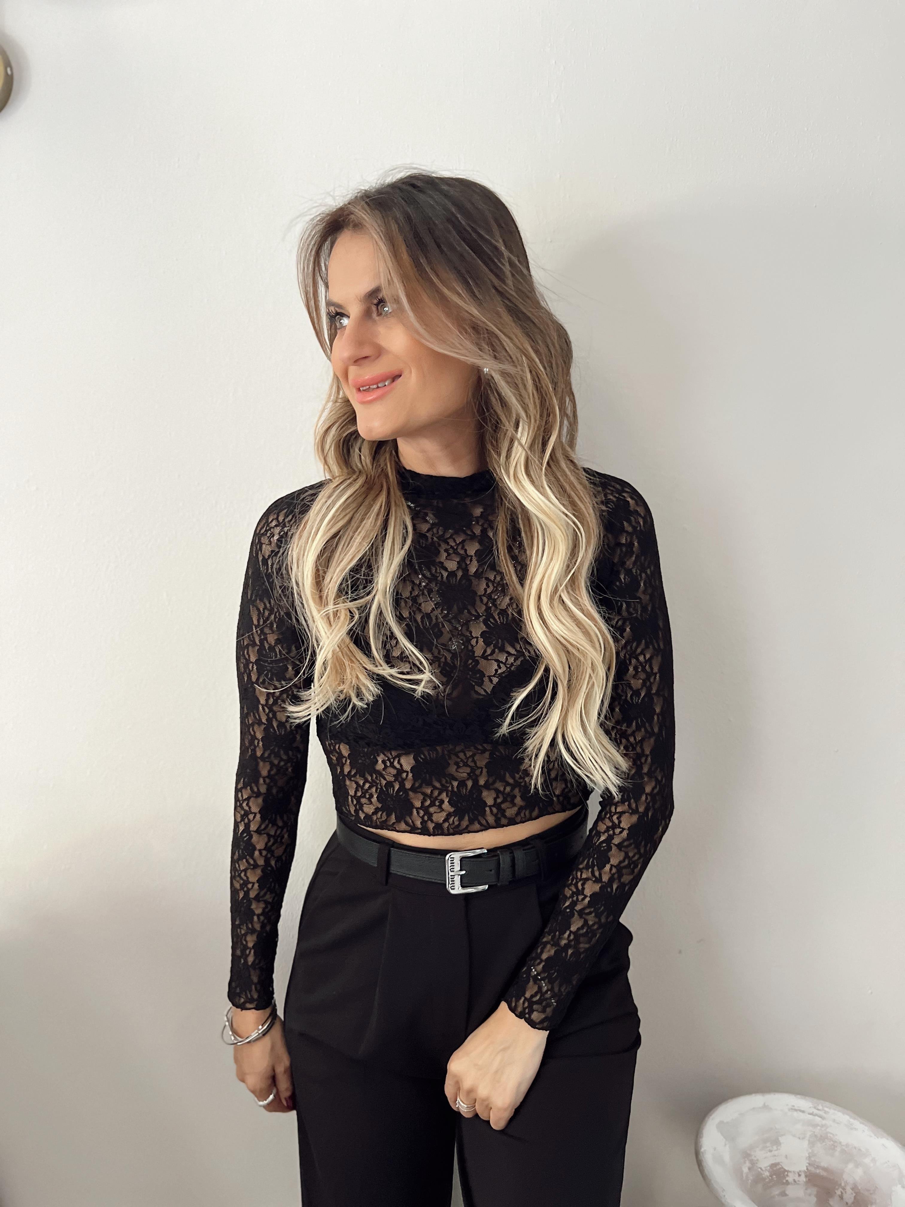 Nişantaşı Butik SİYAH DANTEL BLUZ 