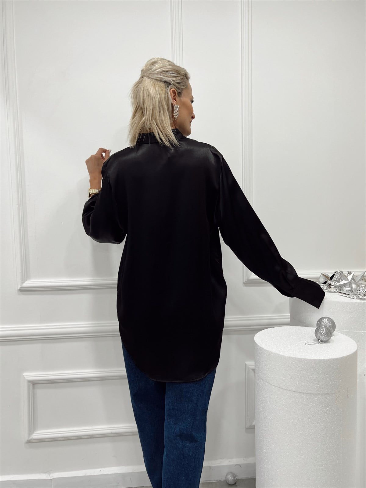 Nişantaşı Butik SİYAH SATEN GÖMLEK
