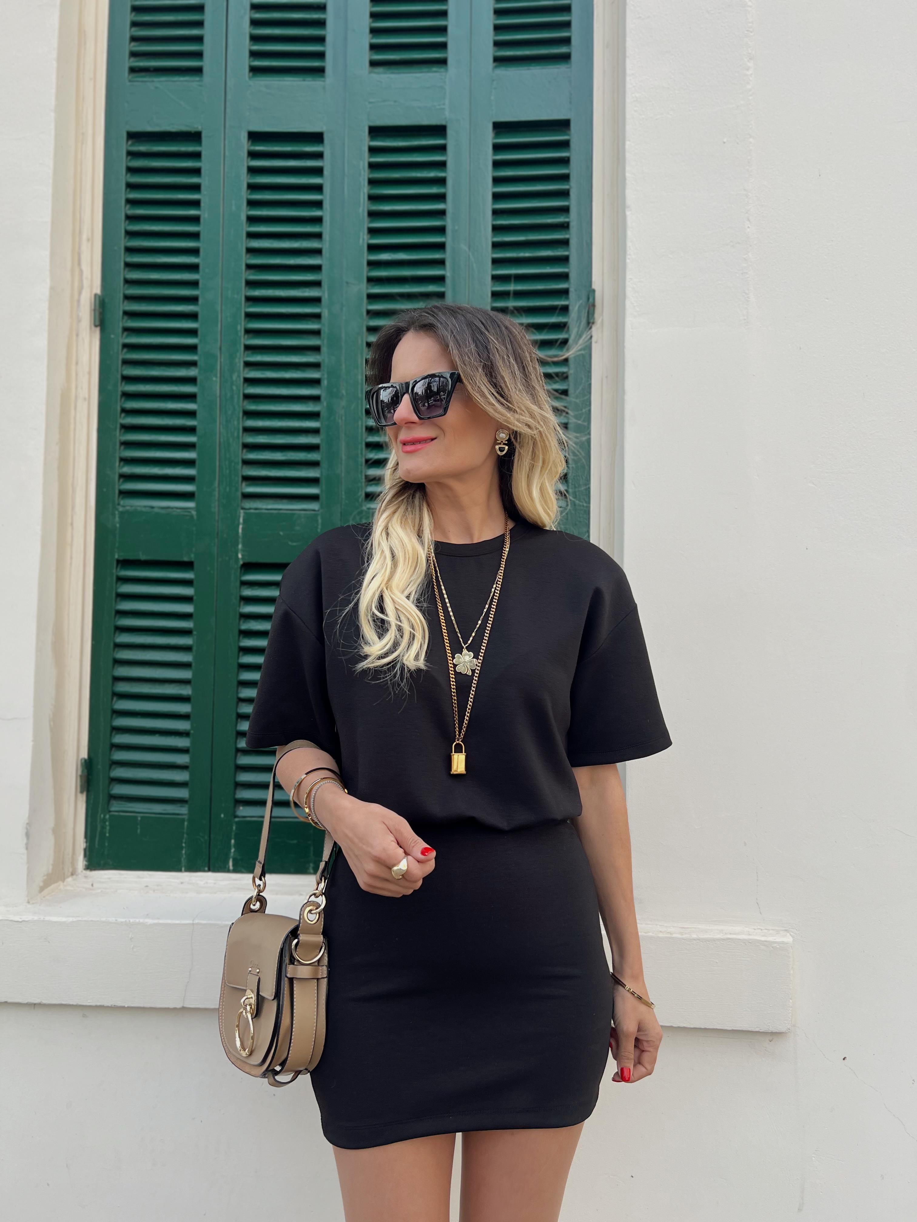 Nişantaşı Butik SİYAH VATKALI BASİC ELBİSE