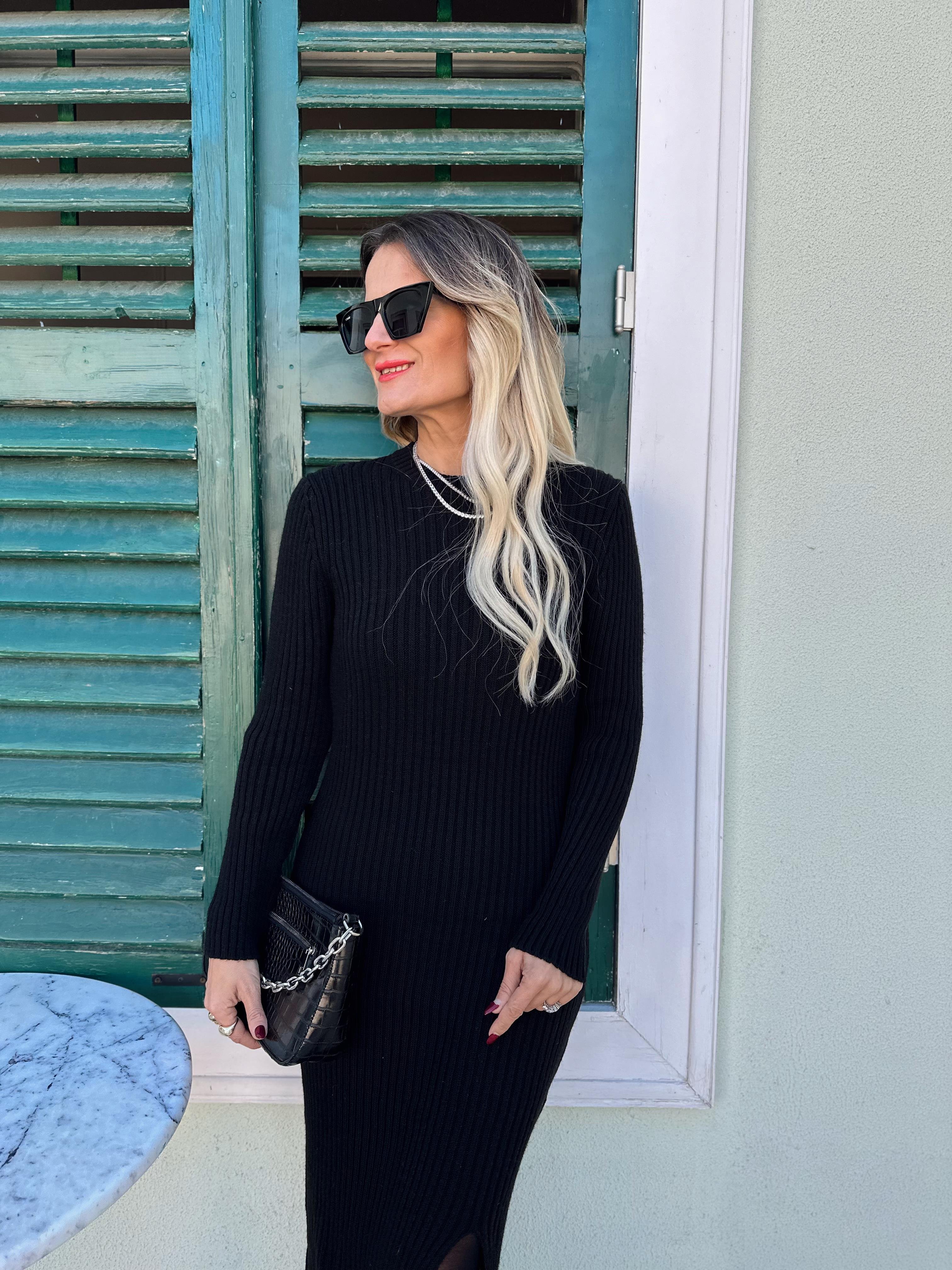 Nişantaşı Butik SİYAH YIRTMACLI TRİKO ELBİSE
