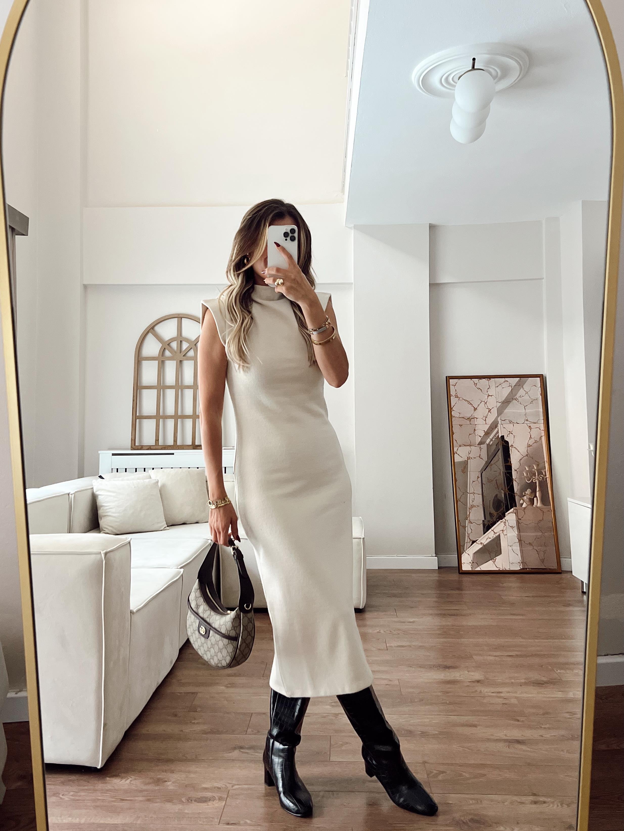 Nişantaşı Butik T MODEL DİK YAKA ELBİSE EKRU