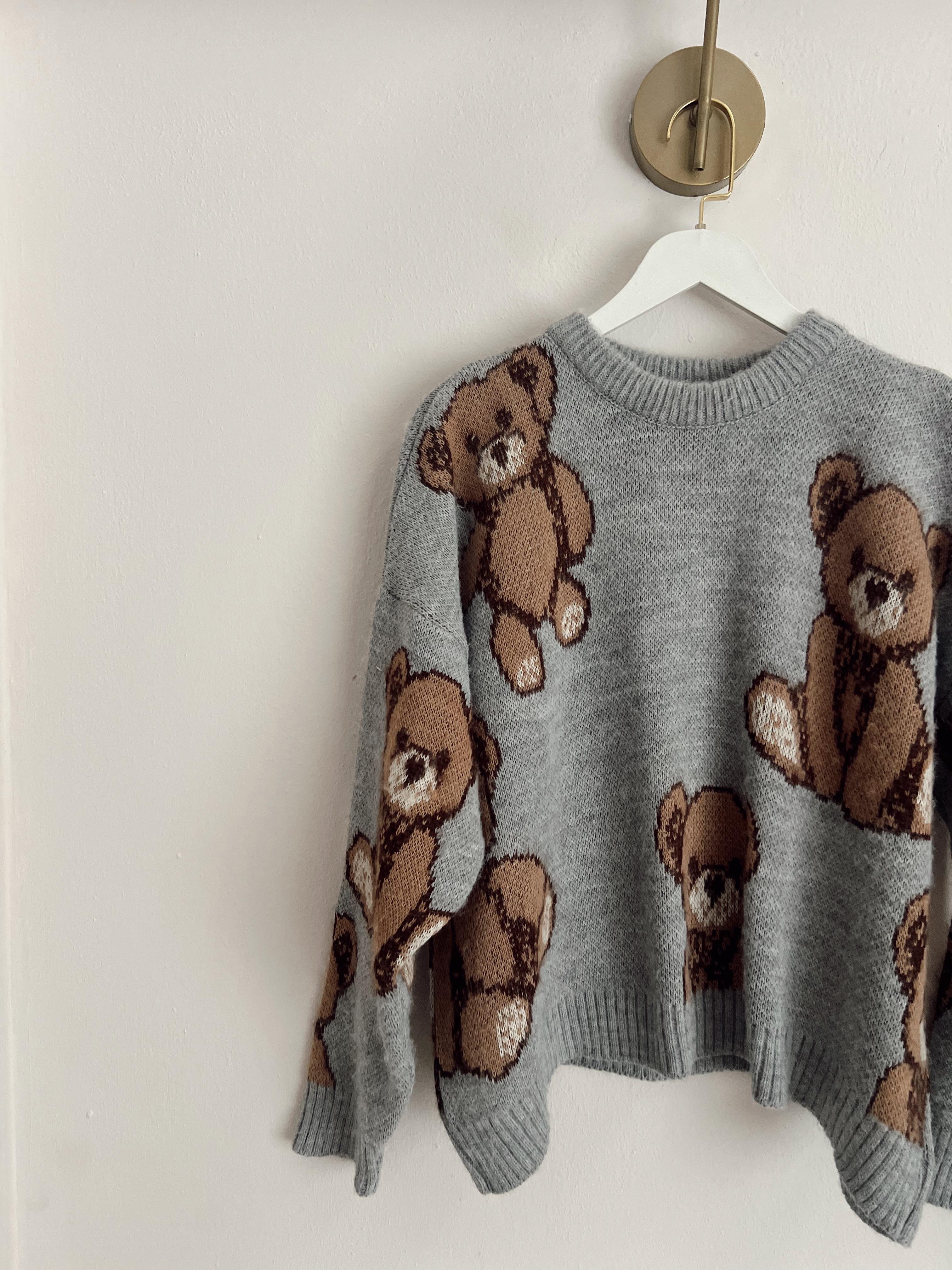 Nişantaşı Butik TEDDY DESENLİ YUVARLAK YAKA KAZAK
