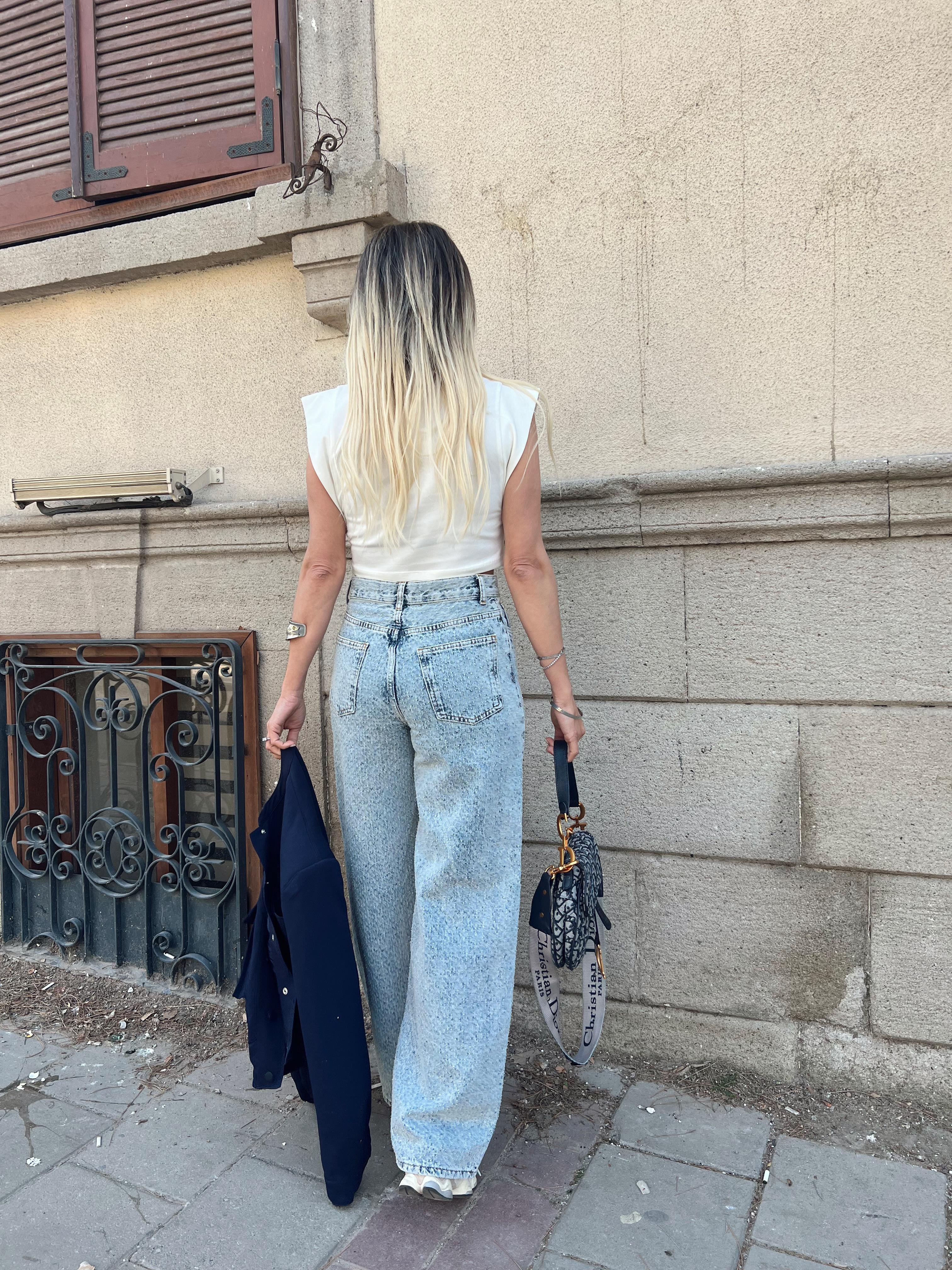 Nişantaşı Butik TIRTIK DOKULU BOL PAÇA YIKAMALI DENİM 
