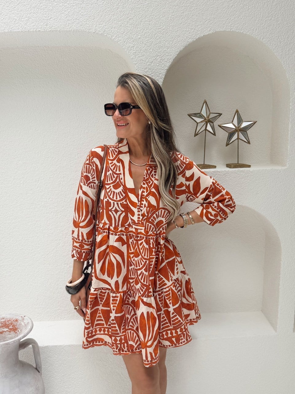 Nişantaşı Butik TURUNÇ BEJ DESENLİ TİRİL ELBİSE