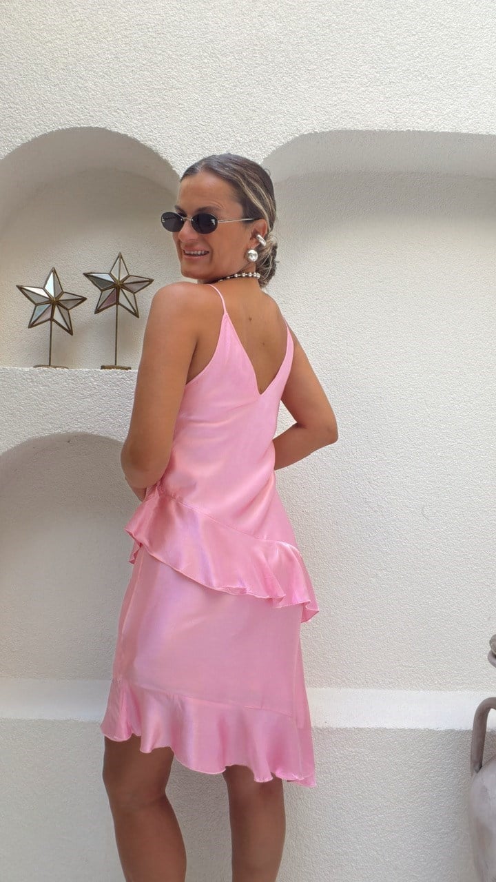 Nişantaşı Butik VOLAN DETAY SATEN PEMBE ELBİSE 
