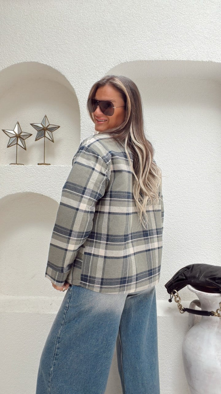 Nişantaşı Butik YEŞİL EKOSE KAPİTONELİ CEKET