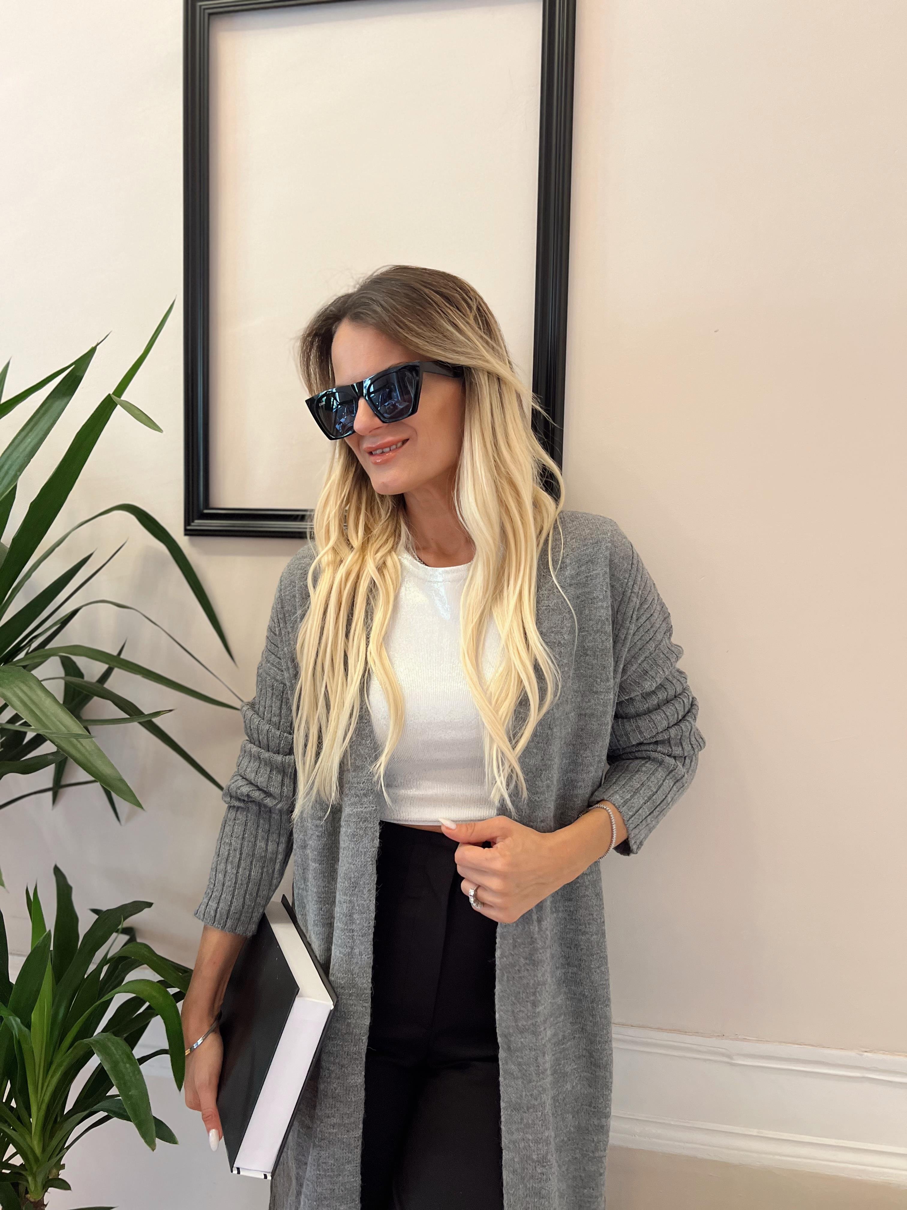Nişantaşı Butik YIRTMAC DETAY GRİ MİDİ HIRKA