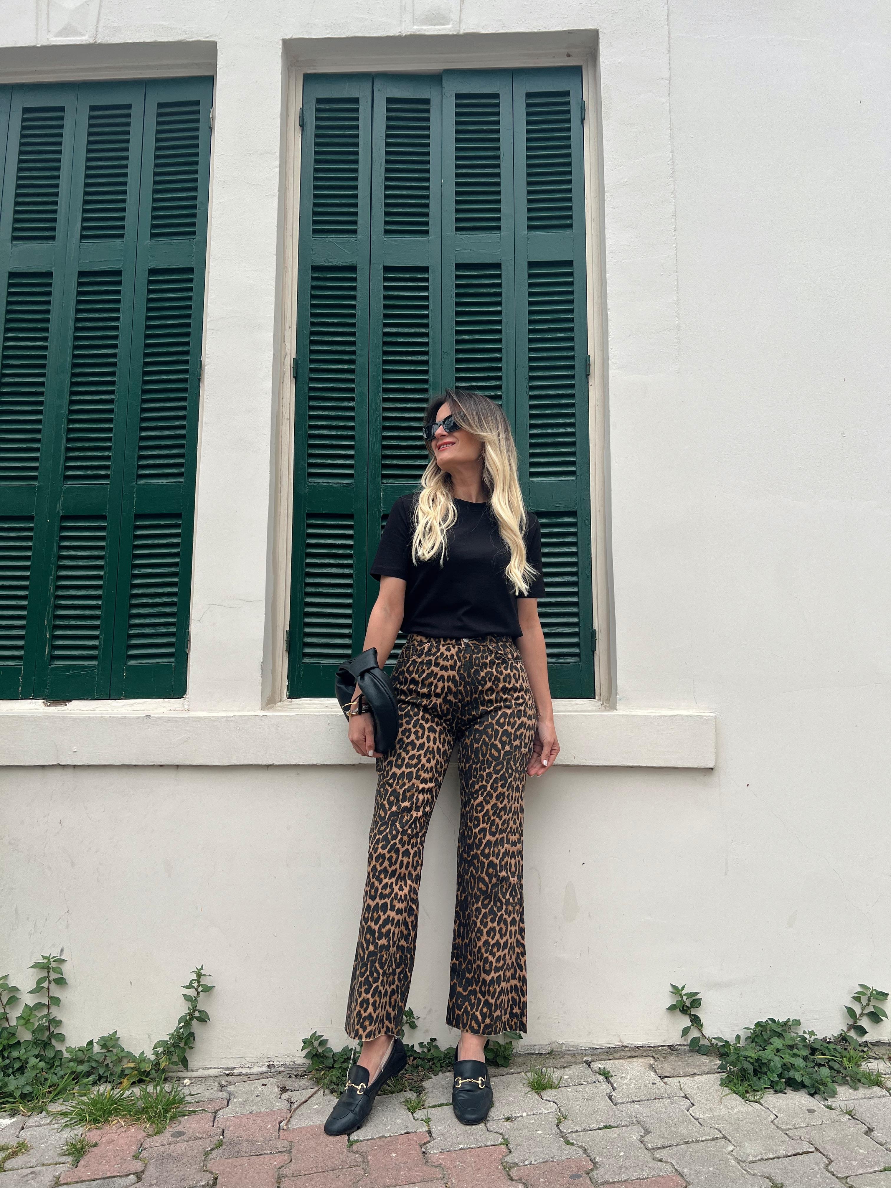 Nişantaşı Butik YÜKSEK BEL LEOPAR  KESİK PAÇA MOM PANTOLON 