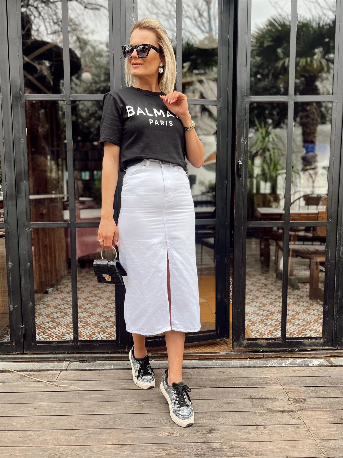 Nişantaşı Butik YÜKSEK BEL YIRTMAC DETAY BEYAZ KOT ETEK